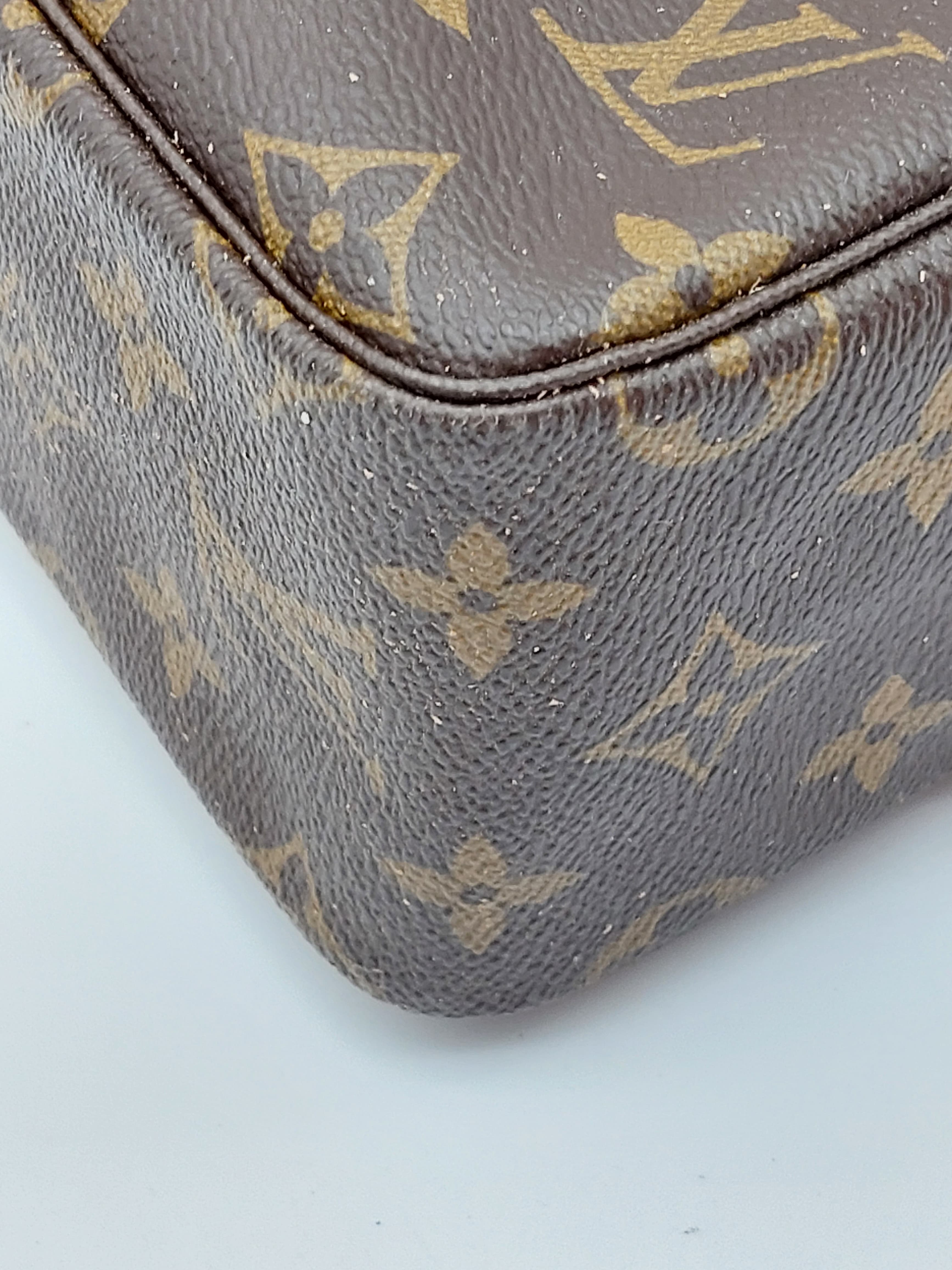 Trousse Toilette 28