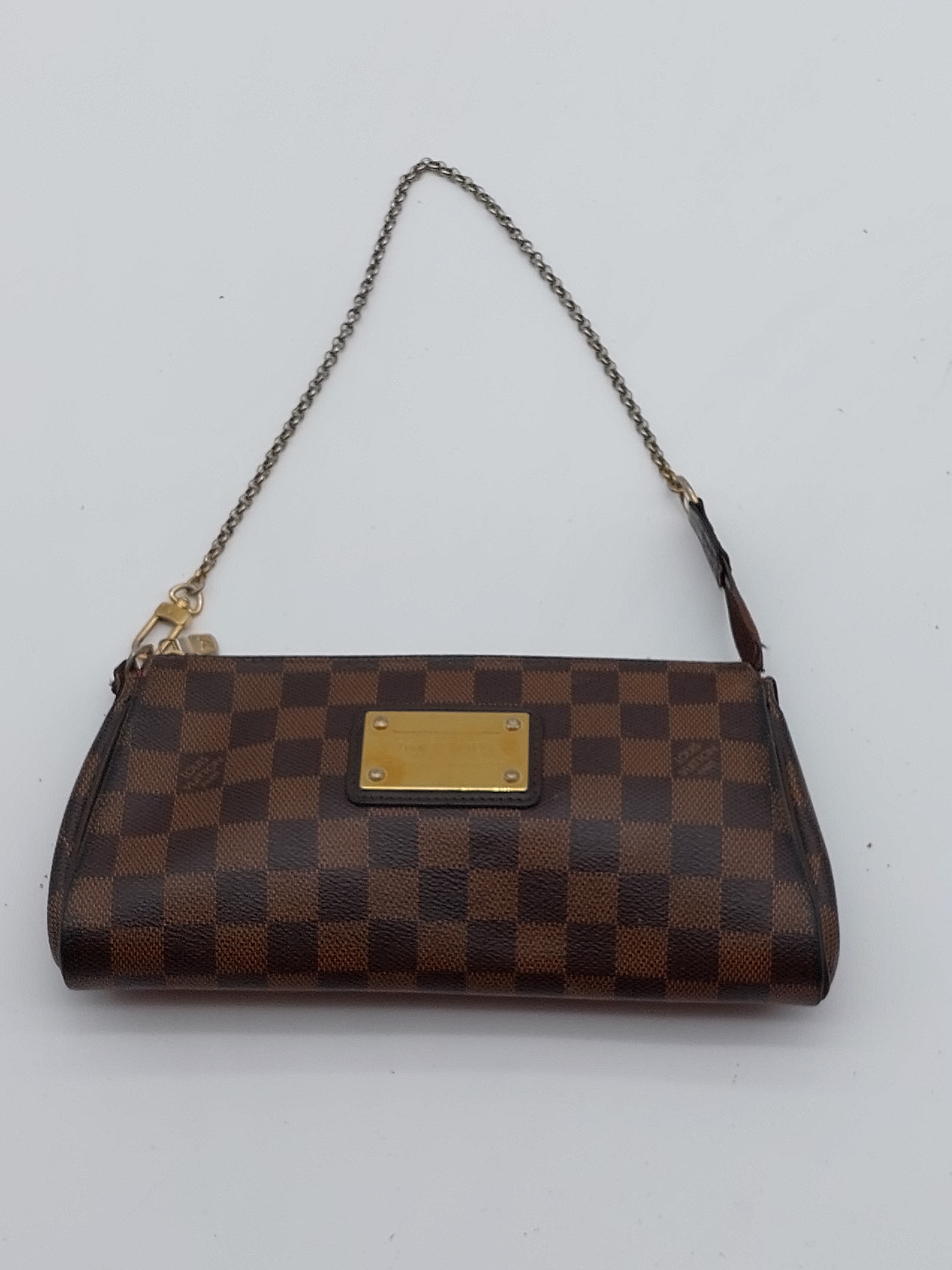 Eva Pochette