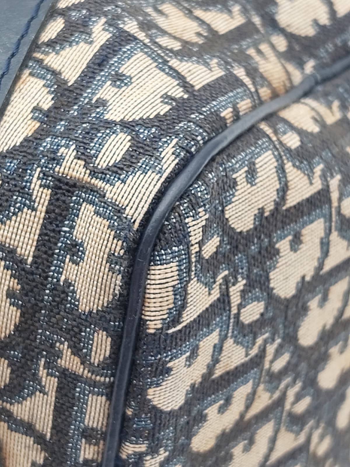 Boston bag