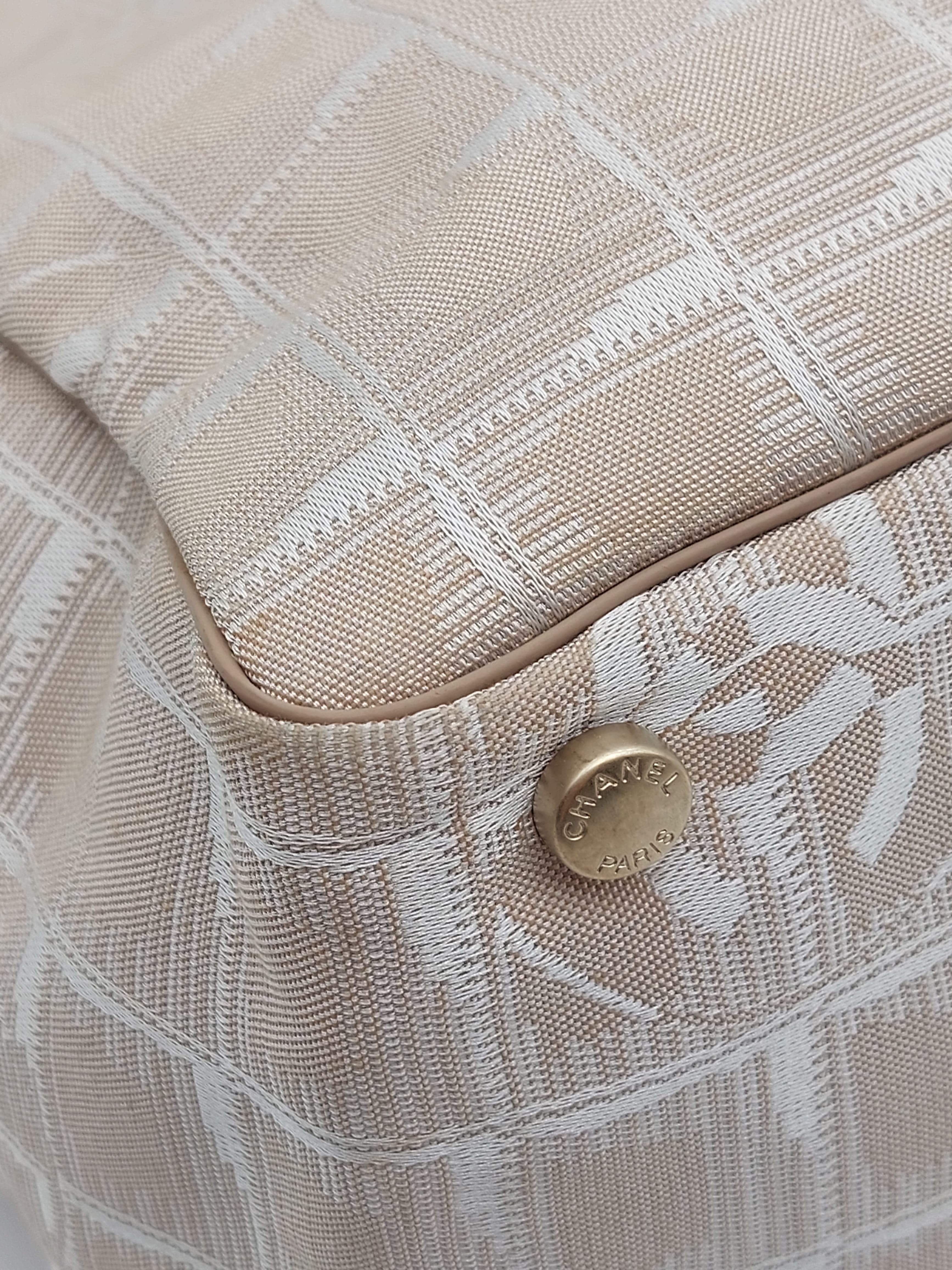 Travel Line Tote