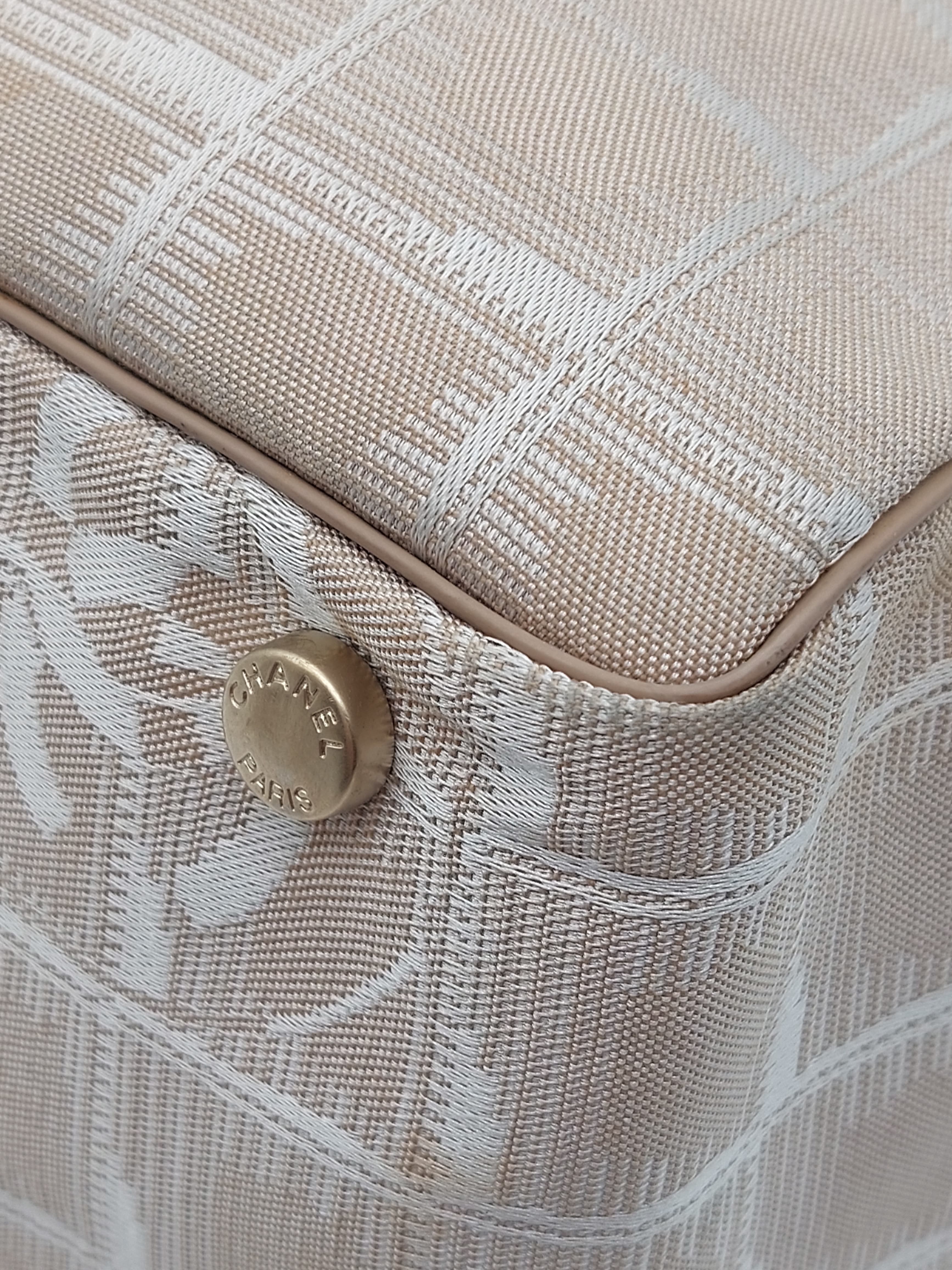 Travel Line Tote