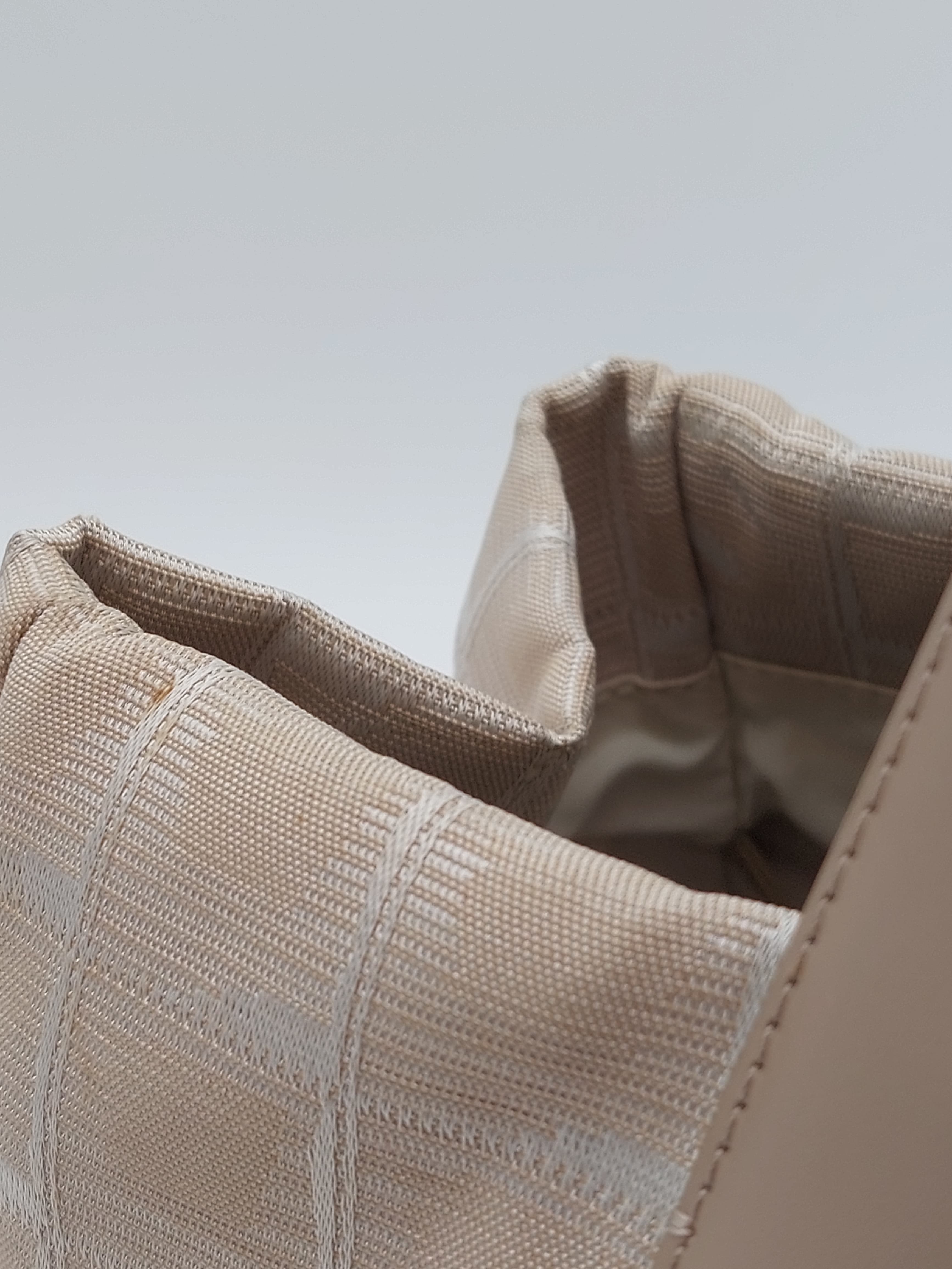 Travel Line Tote