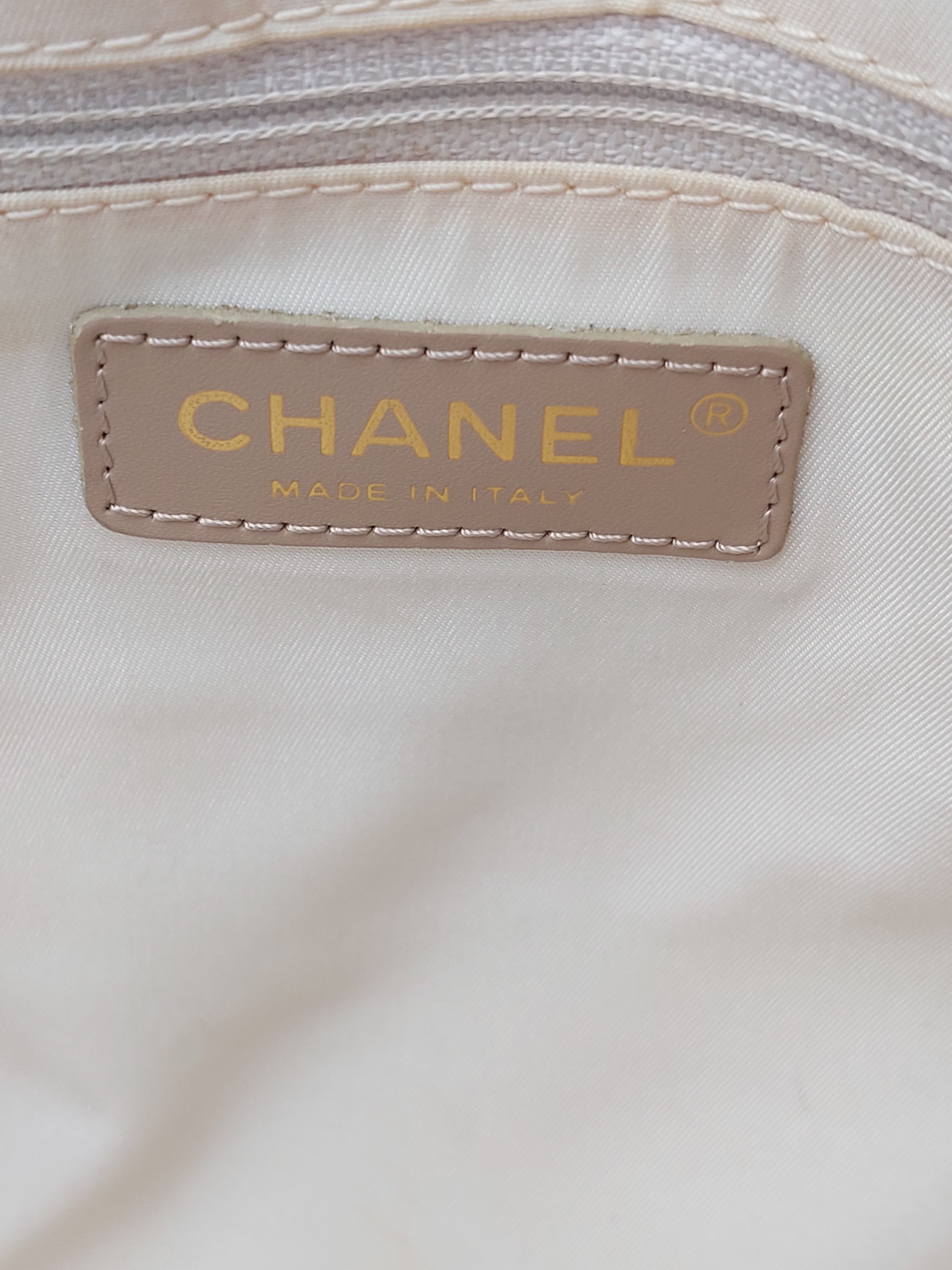 Travel Line Tote