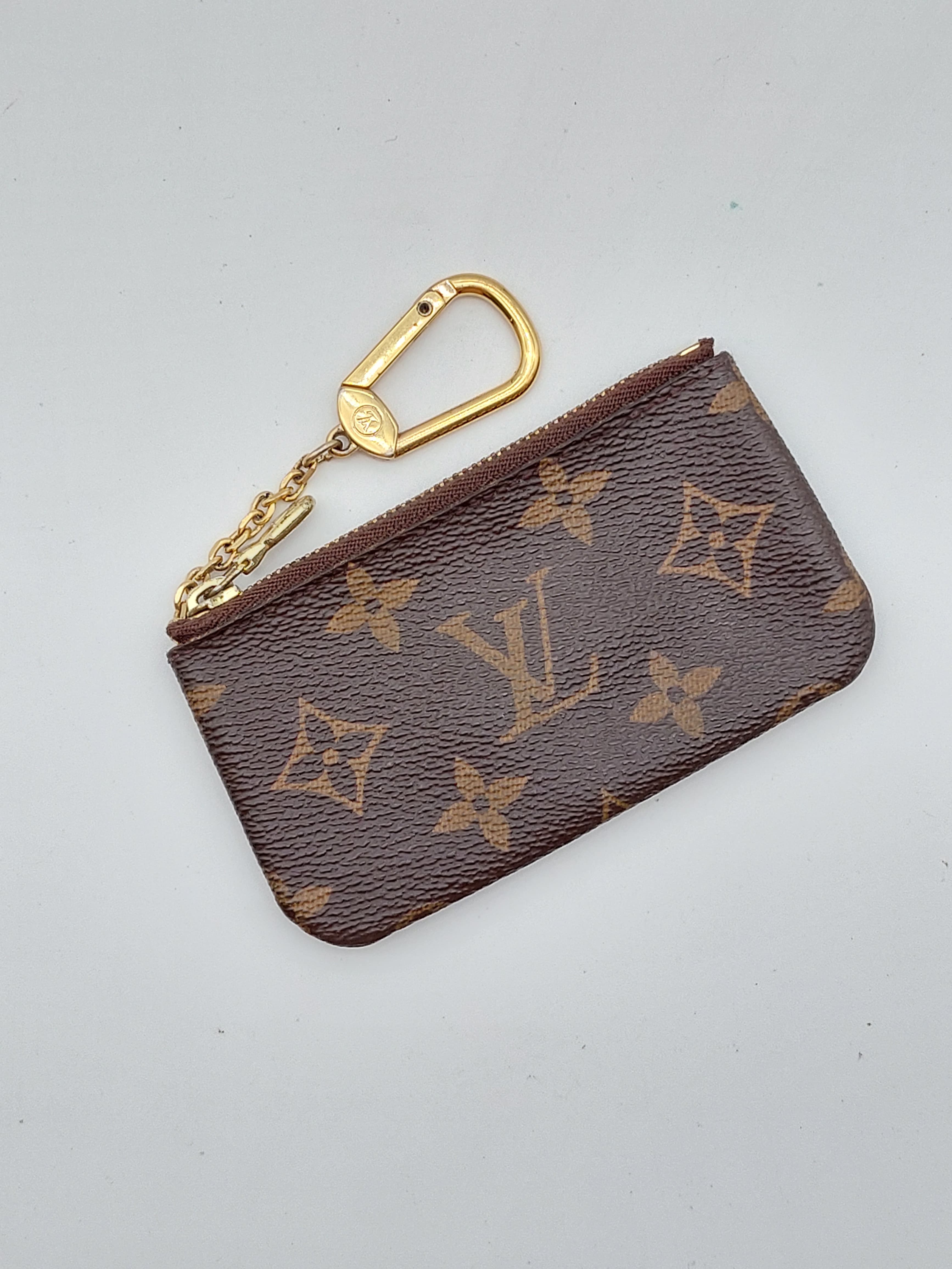 Key pouch