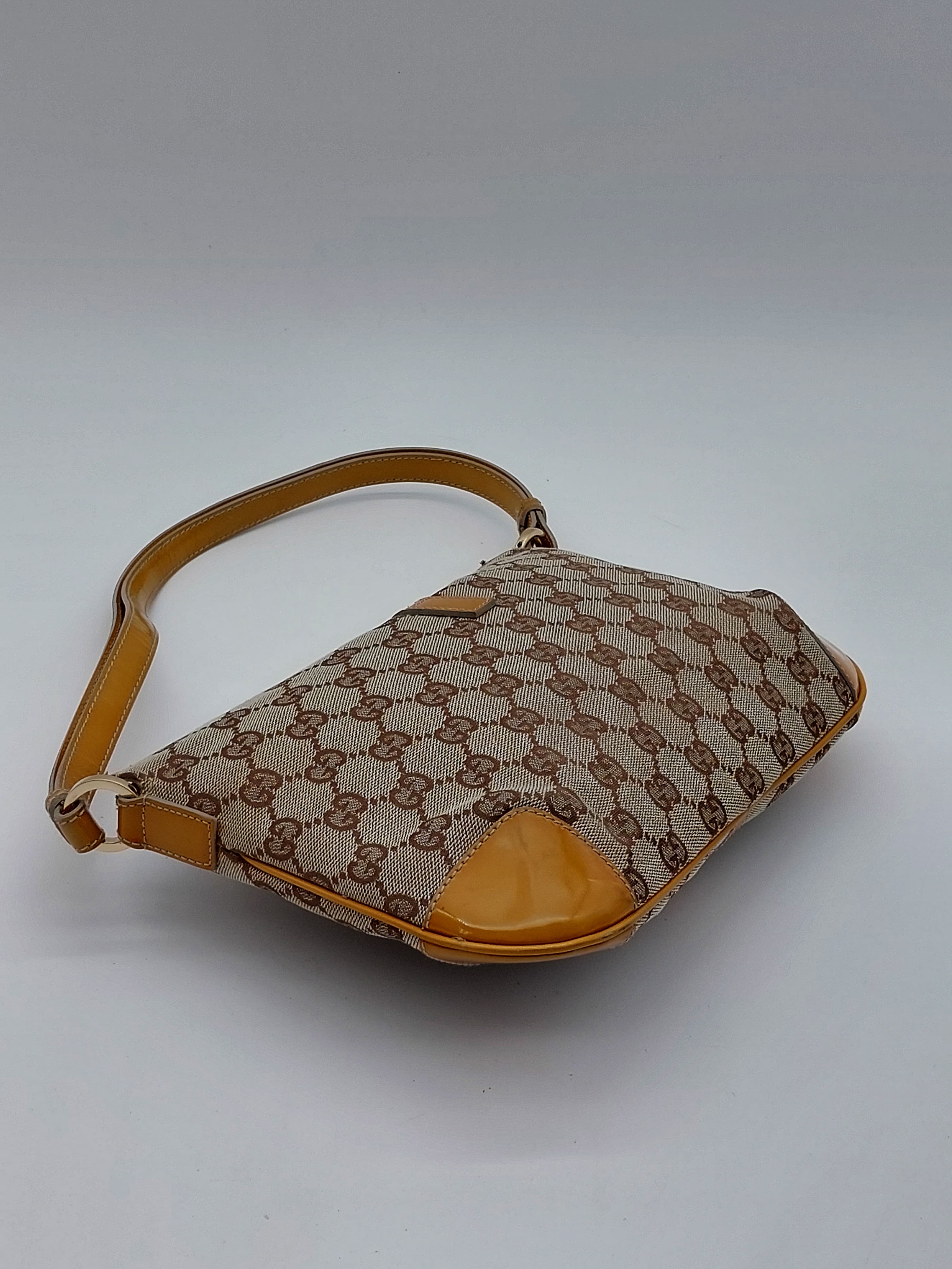 Gucci Jackie