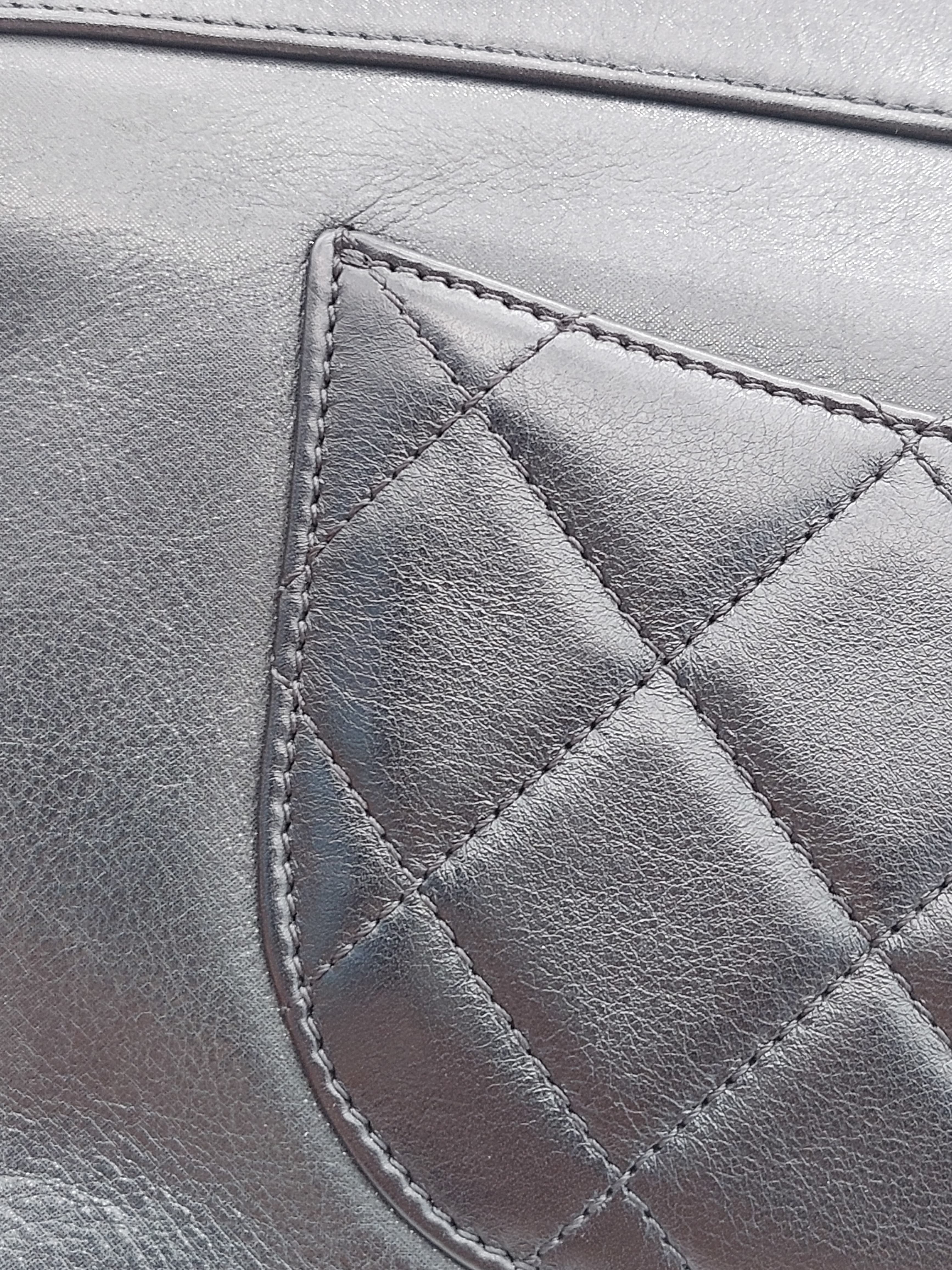 Quilted lambskin shoulderbag