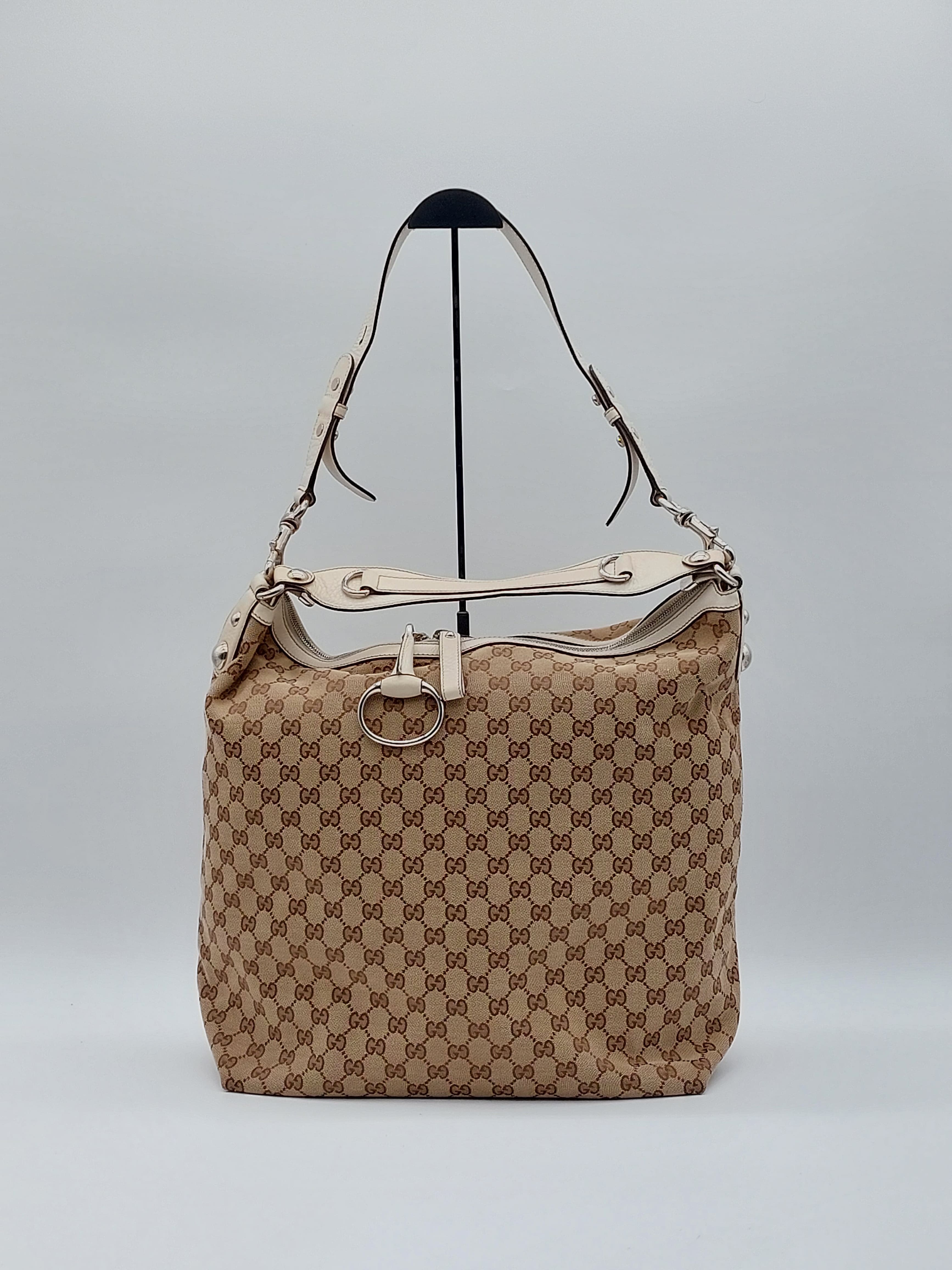 GG Canvas Shoulderbag