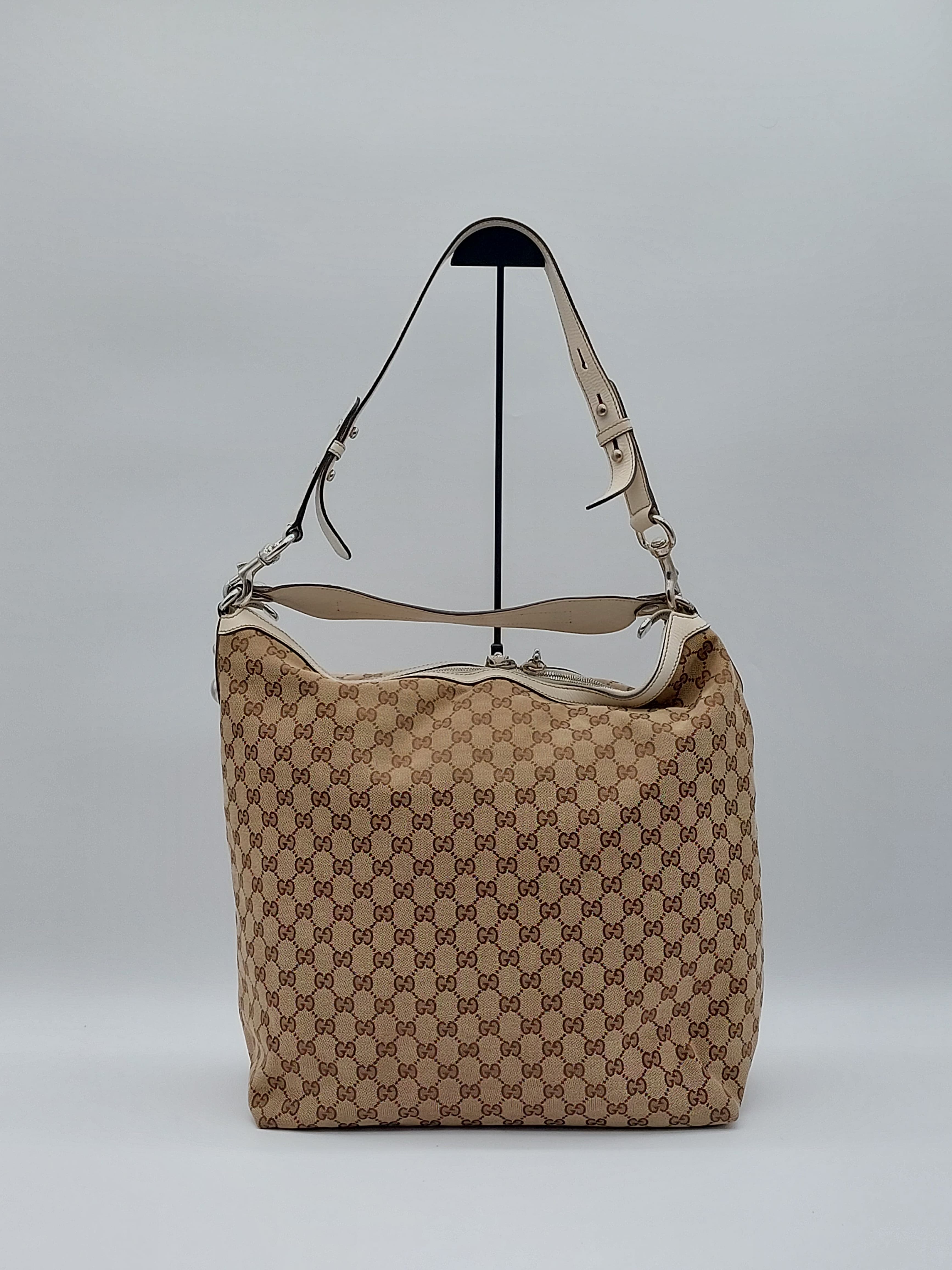 GG Canvas Shoulderbag