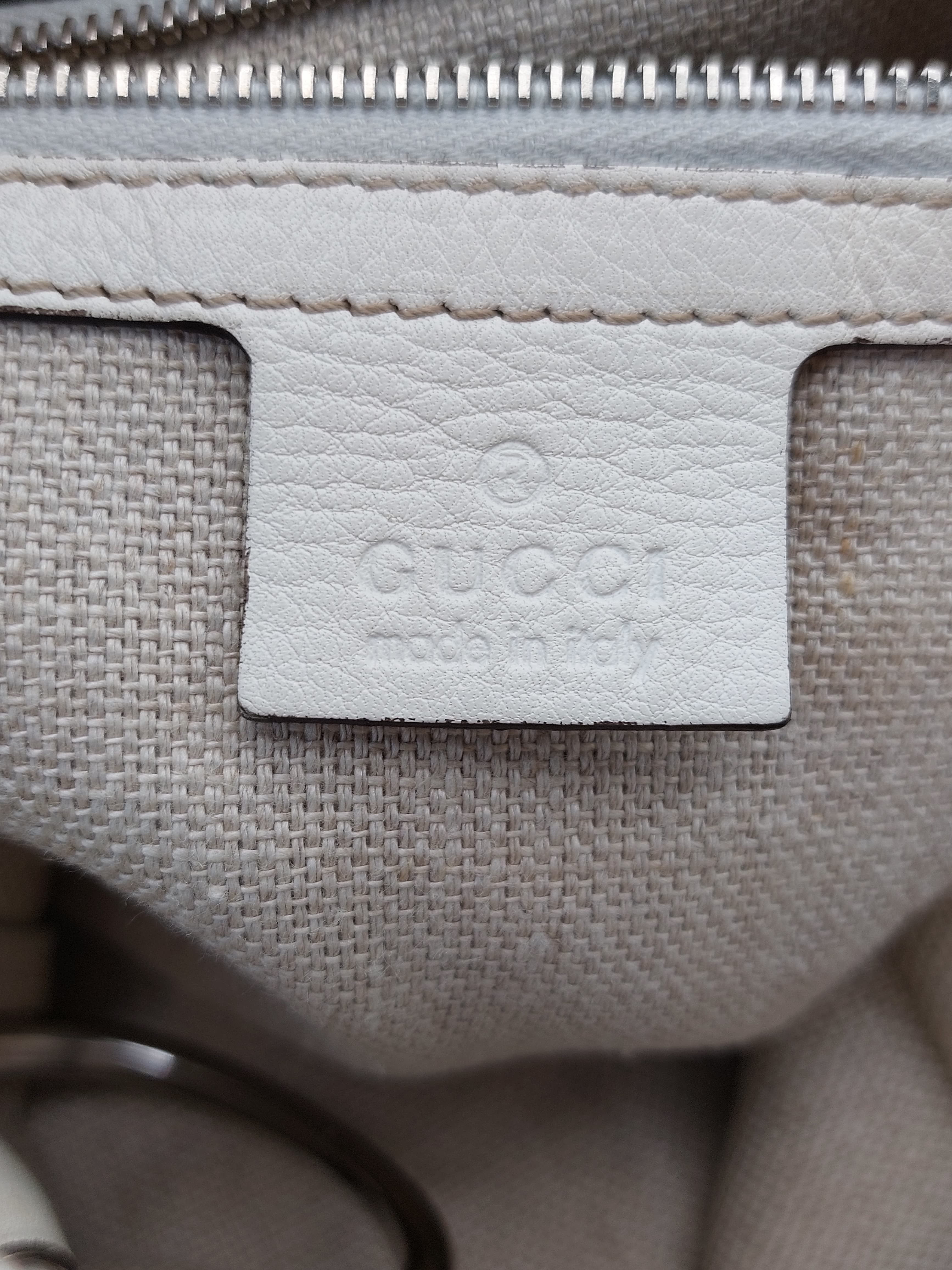 GG Canvas Shoulderbag