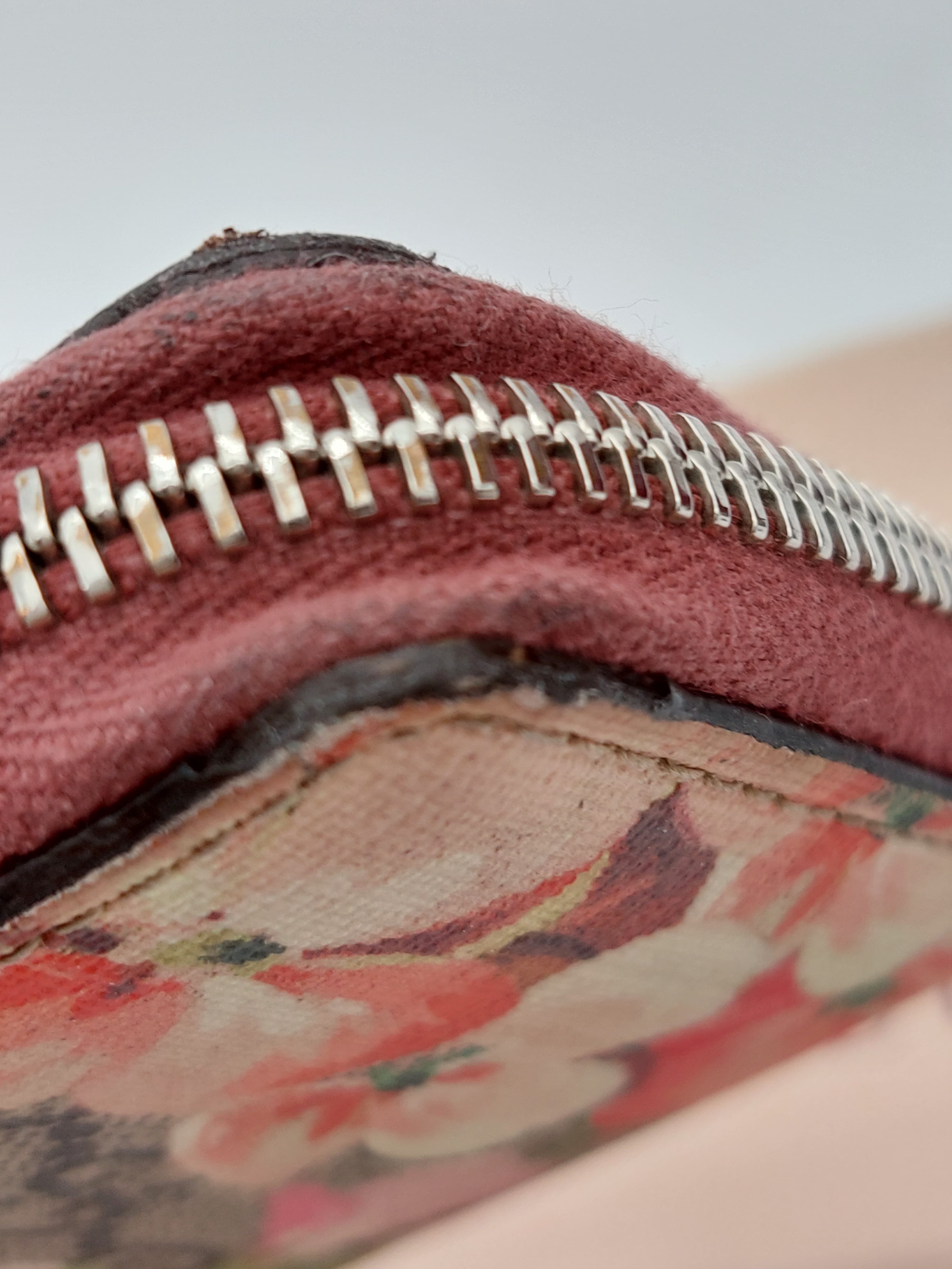 GG Blooms Zippy wallet