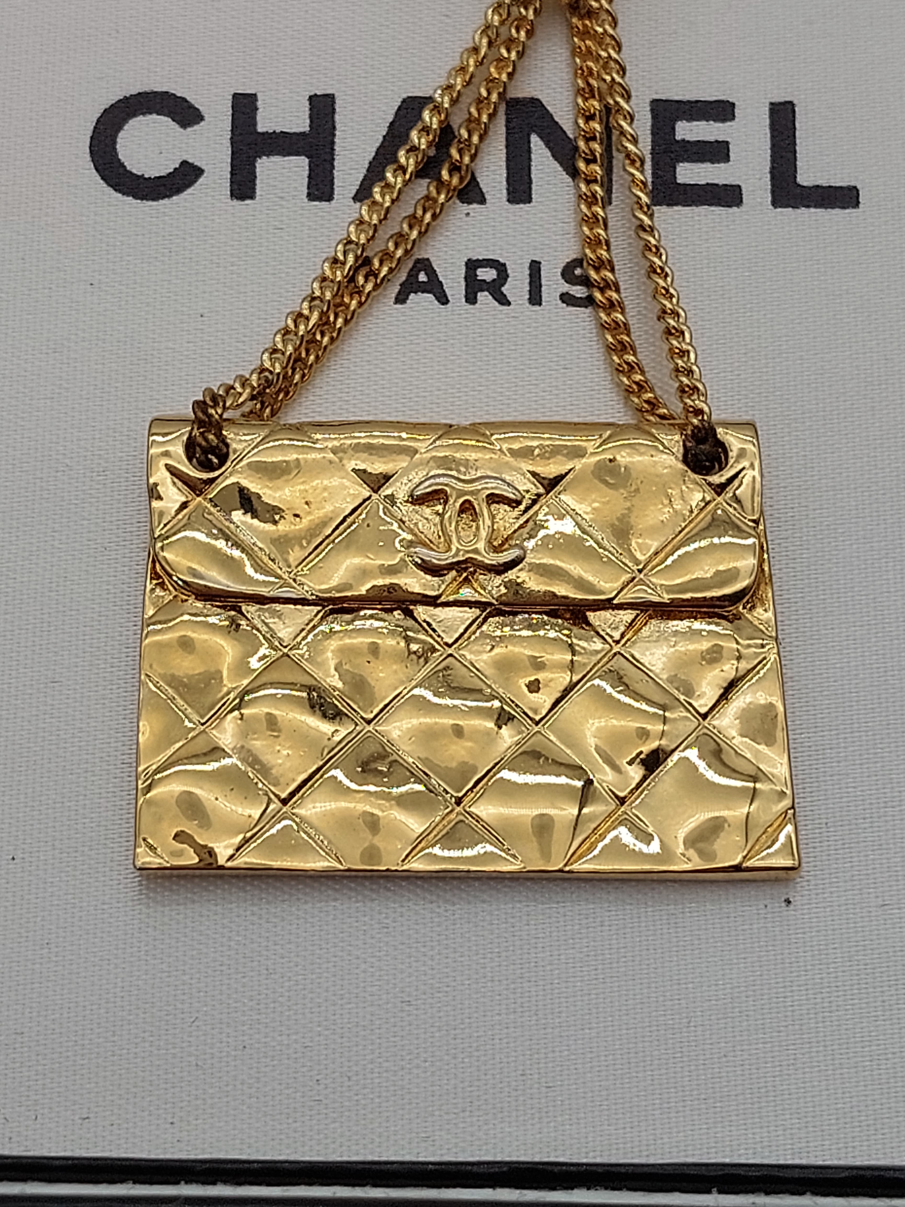 Broche