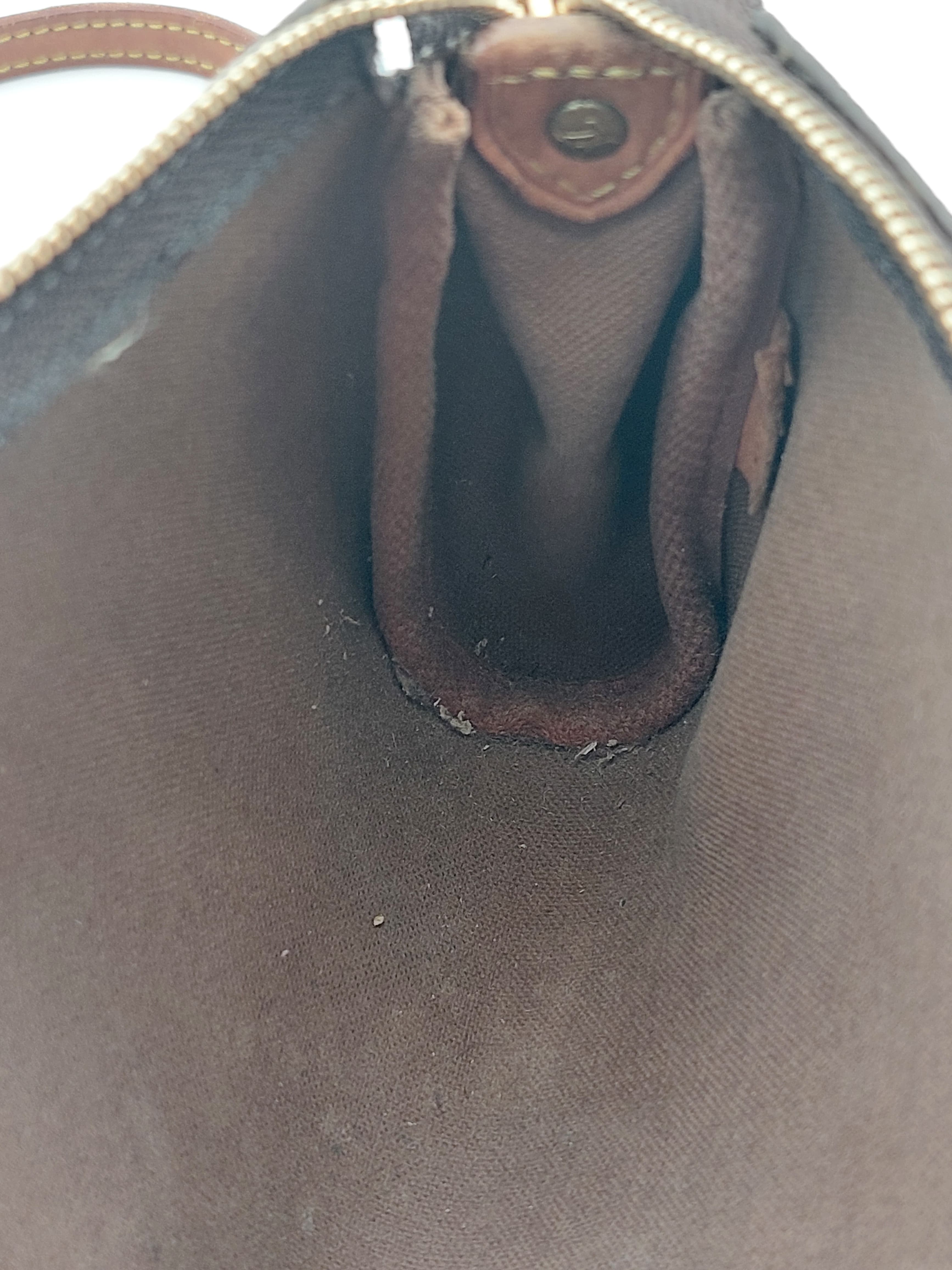 Eva Pochette
