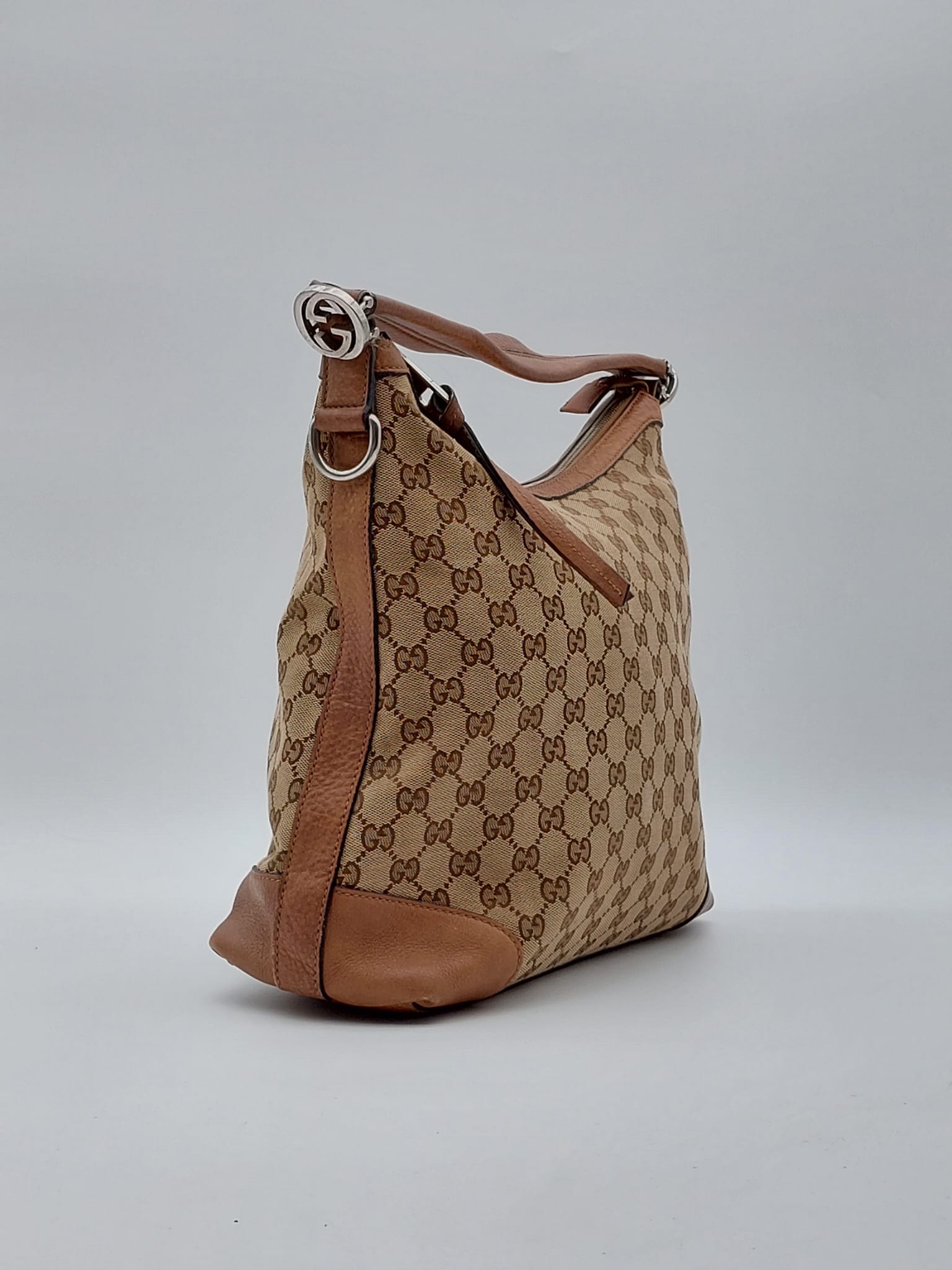 Miss GG Canvas