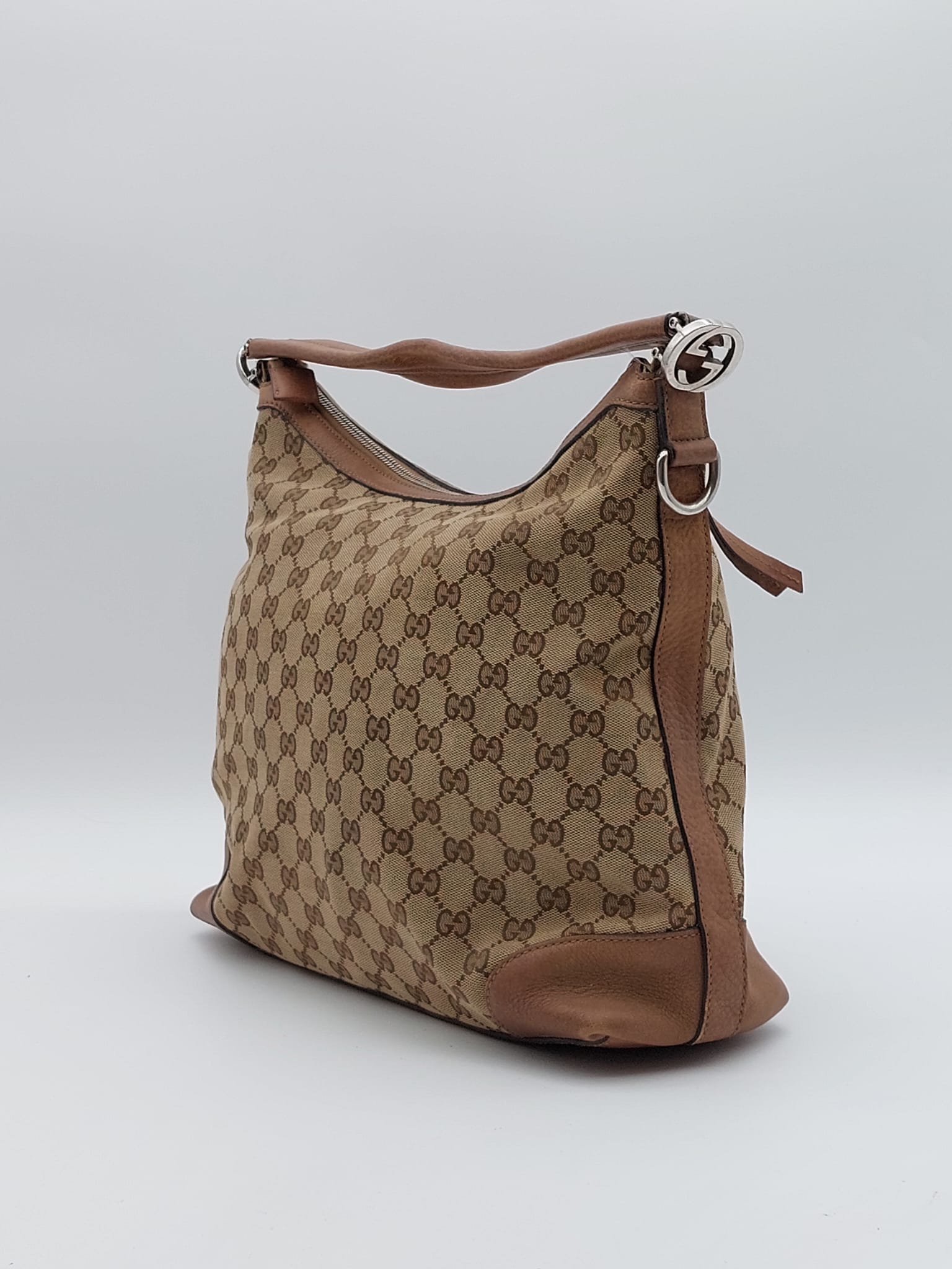 Miss GG Canvas