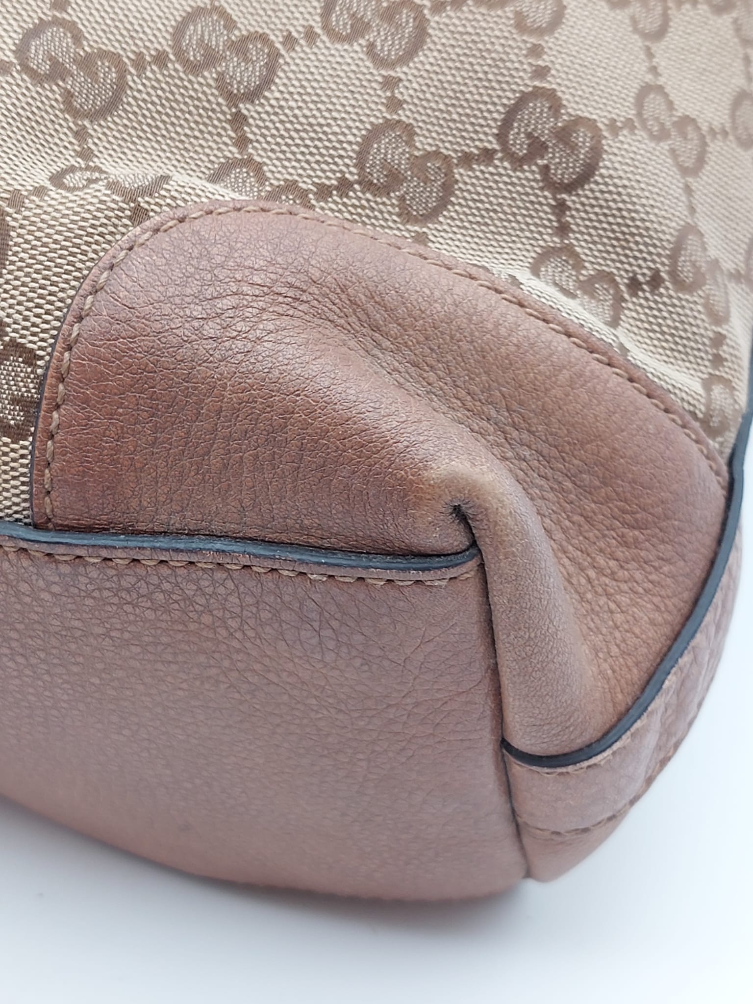 Miss GG Canvas
