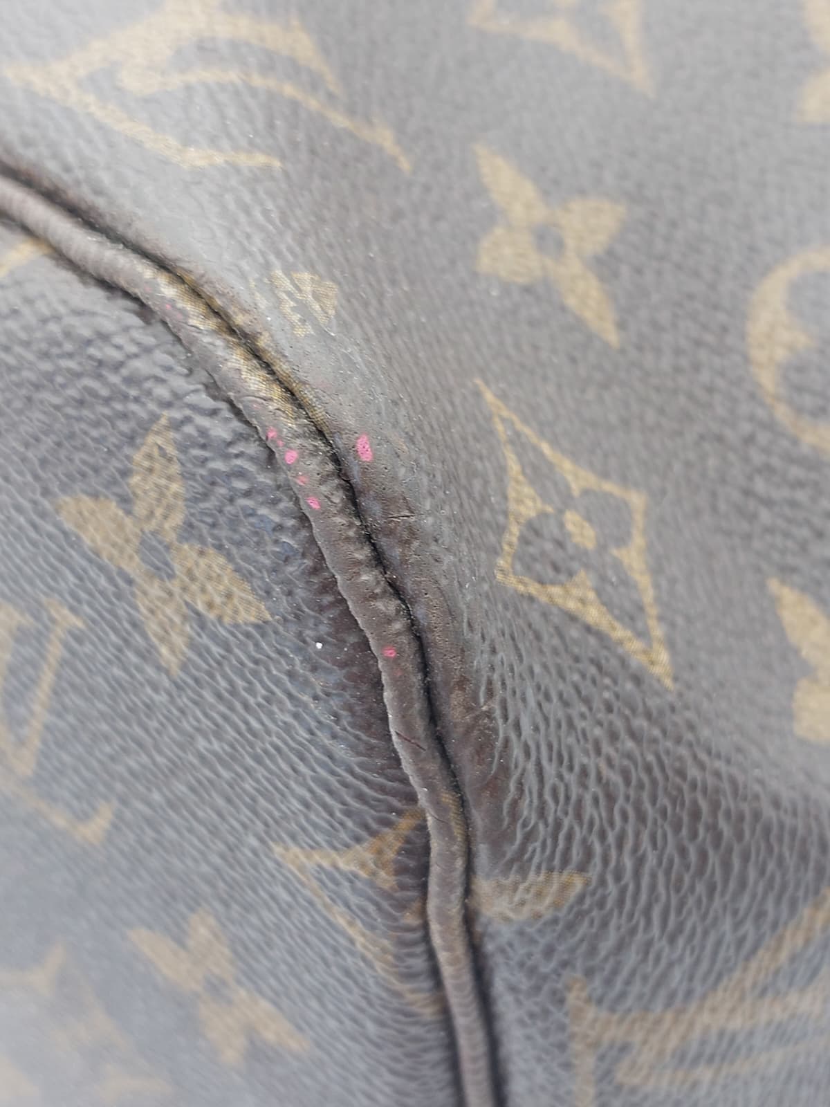 Neverfull MM Fuchsia
