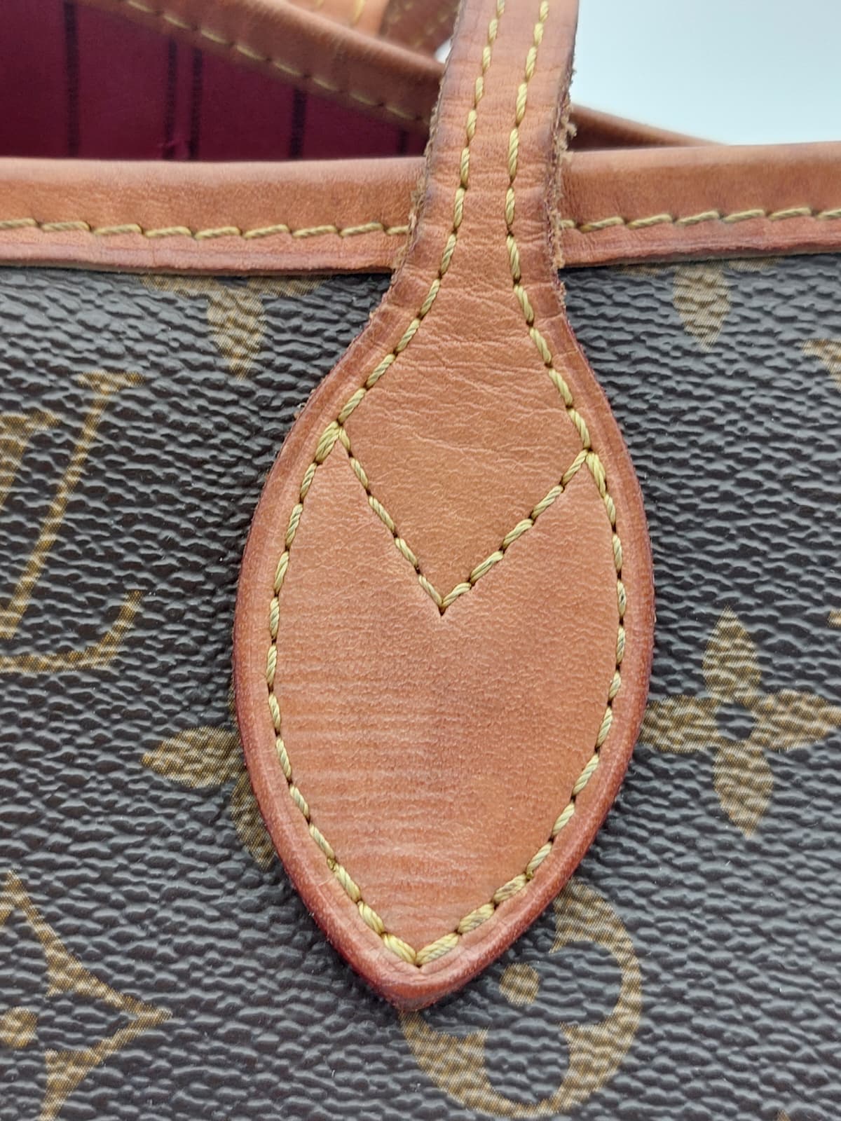 Neverfull MM Fuchsia