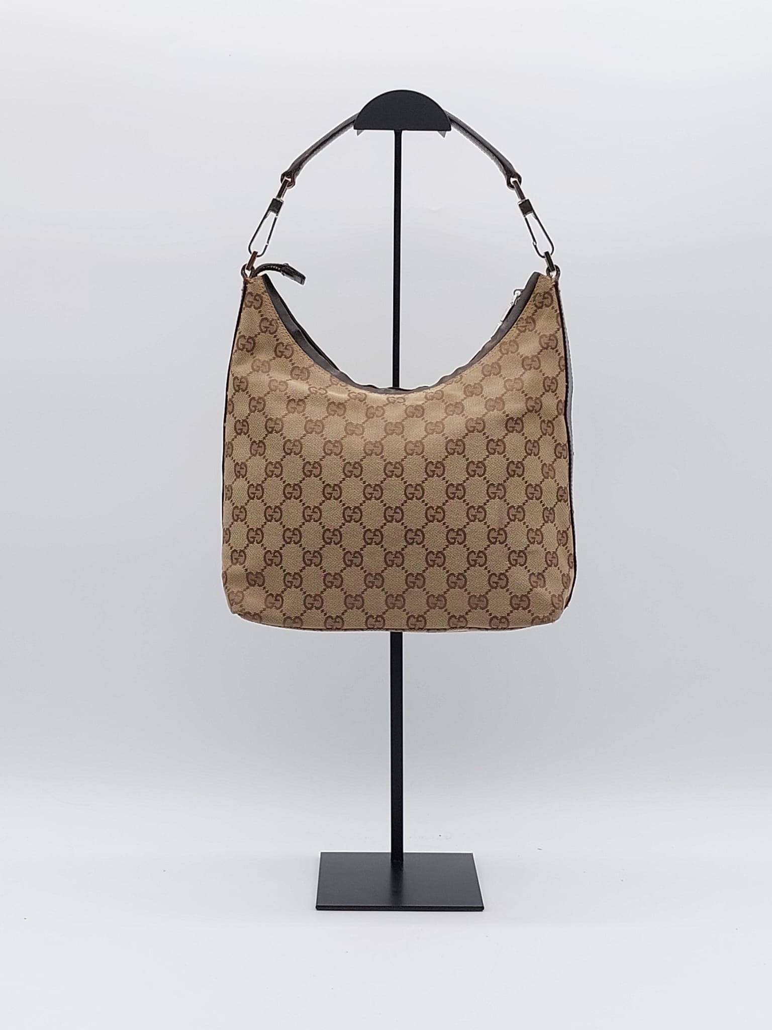 Clasp Hobo
