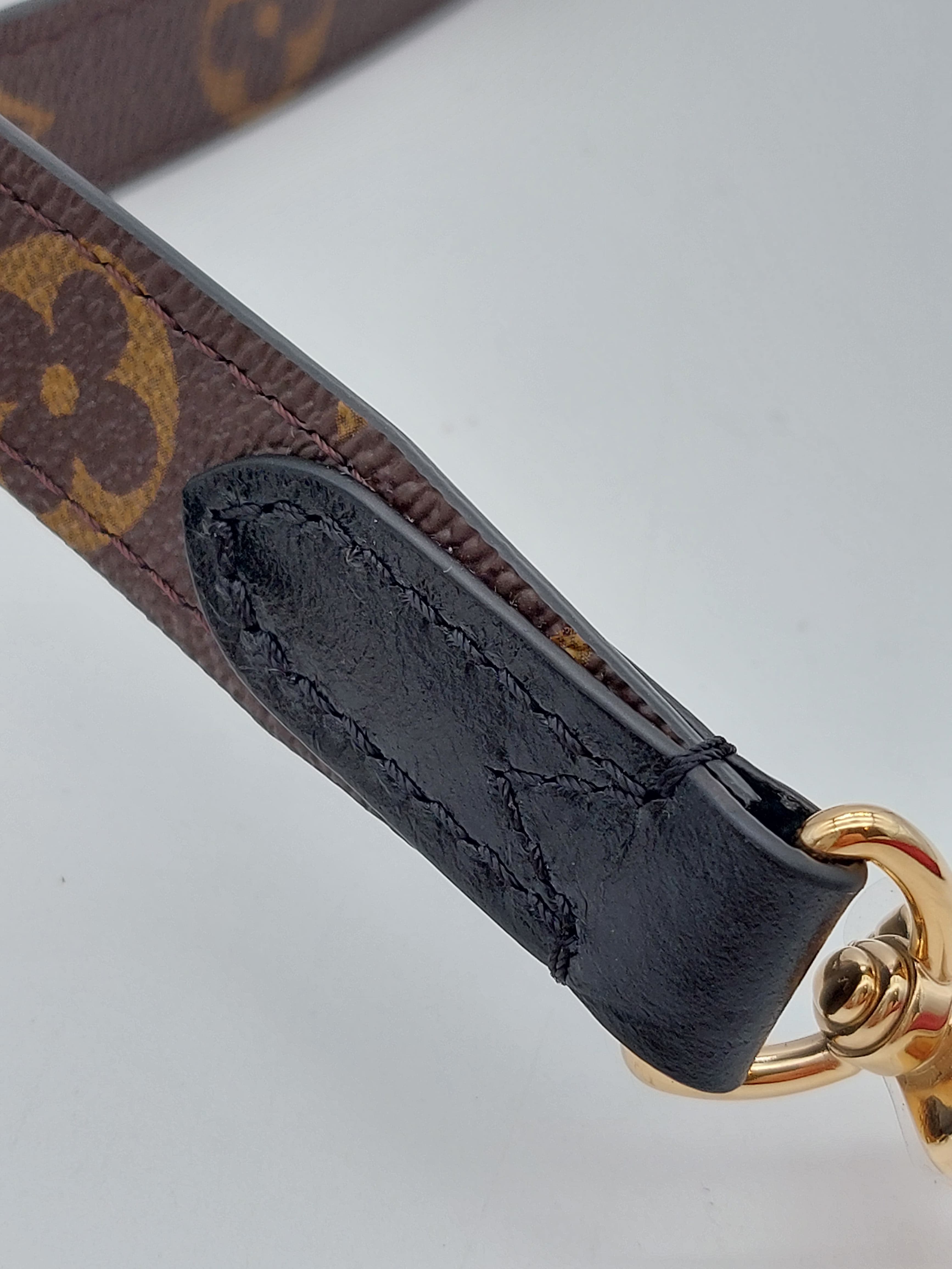 Monogram strap
