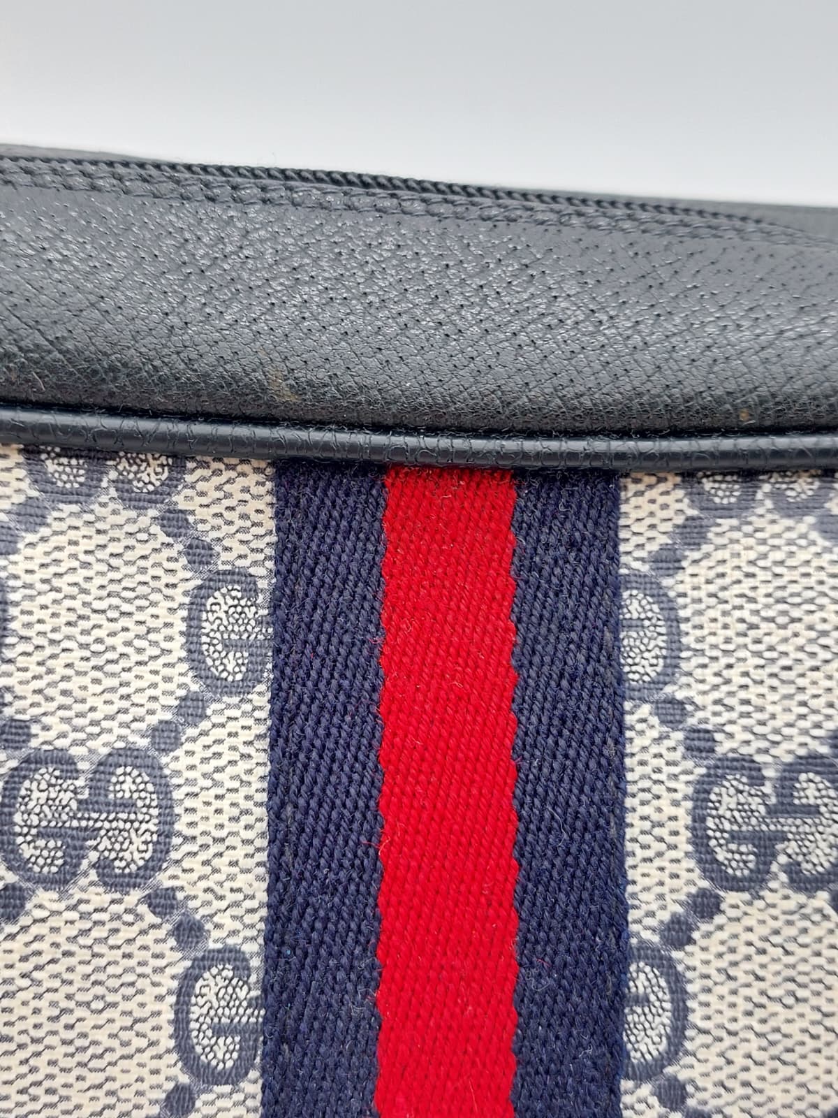 GG Canvas Sherry Shoulderbag
