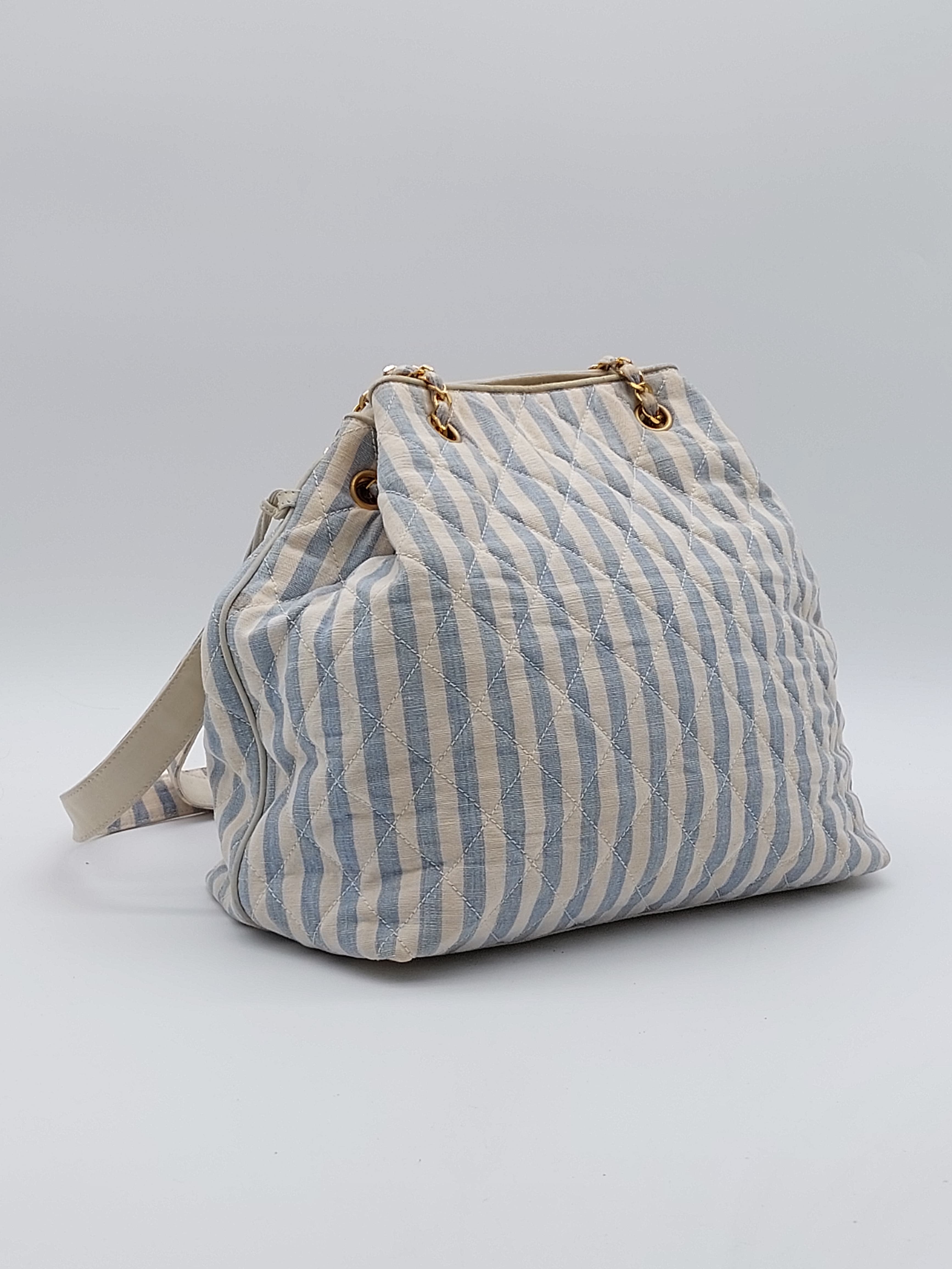 Quilted striped canvas chain shoulderbag