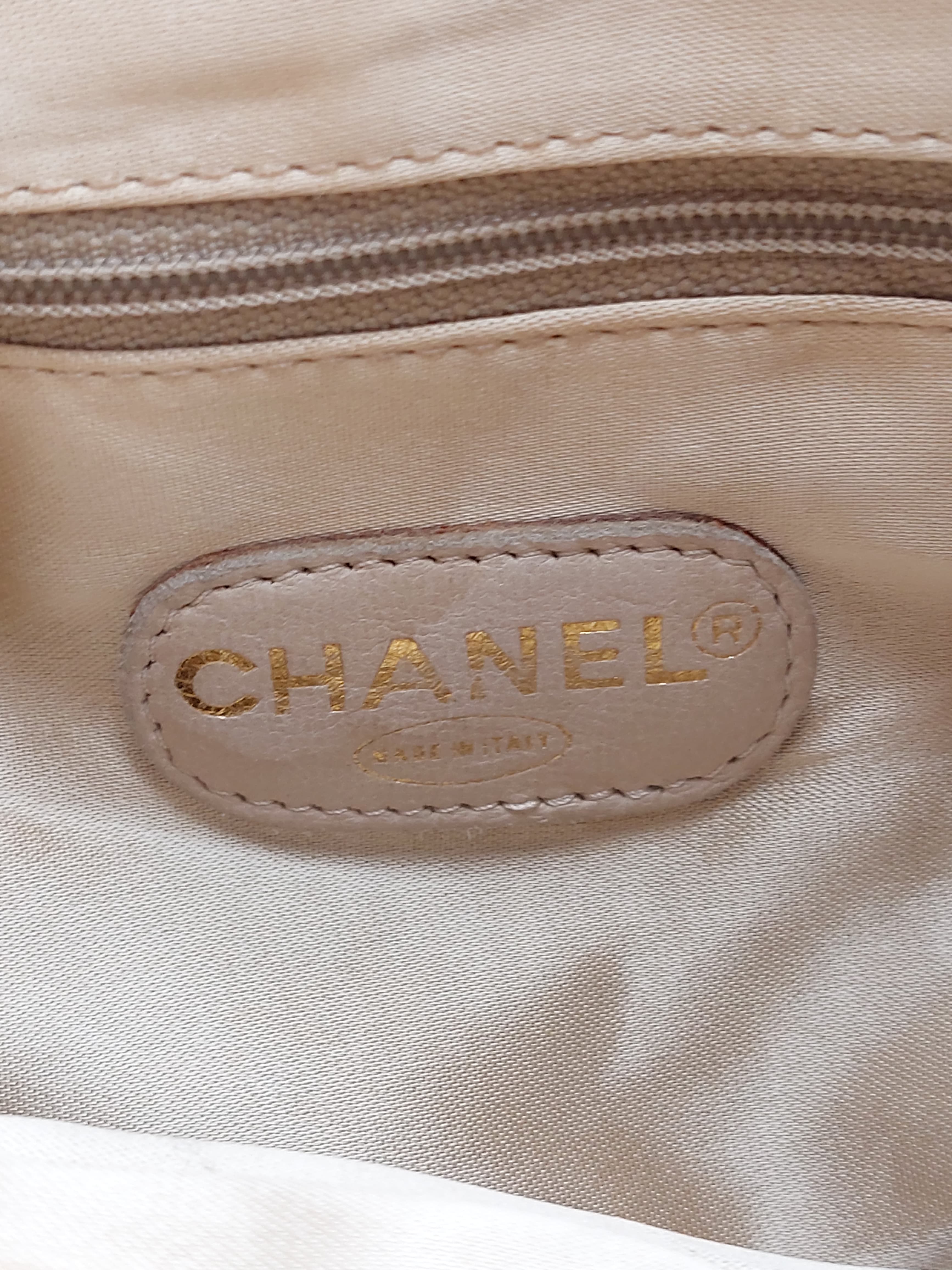 Quilted striped canvas chain shoulderbag