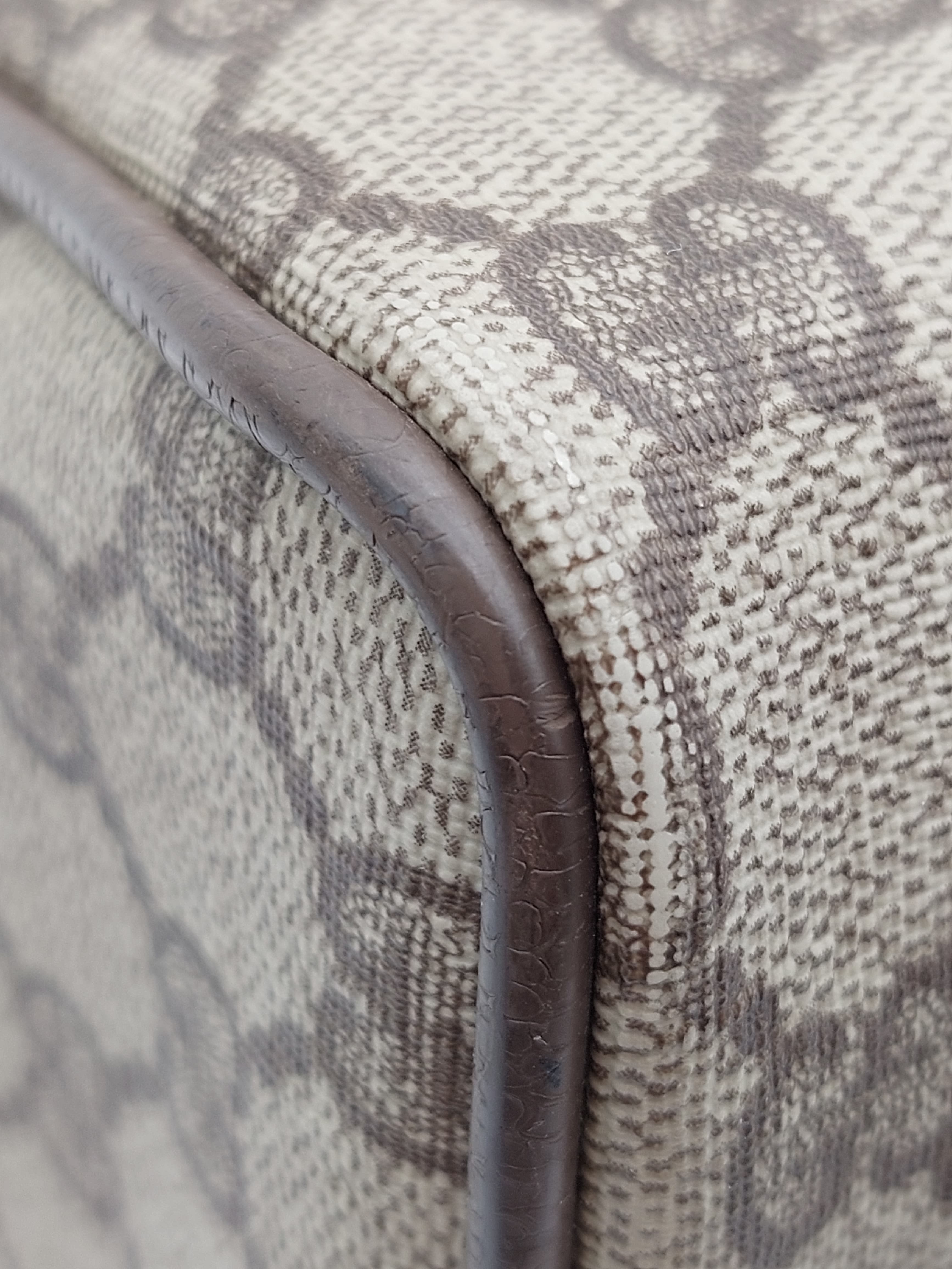 Boston bag