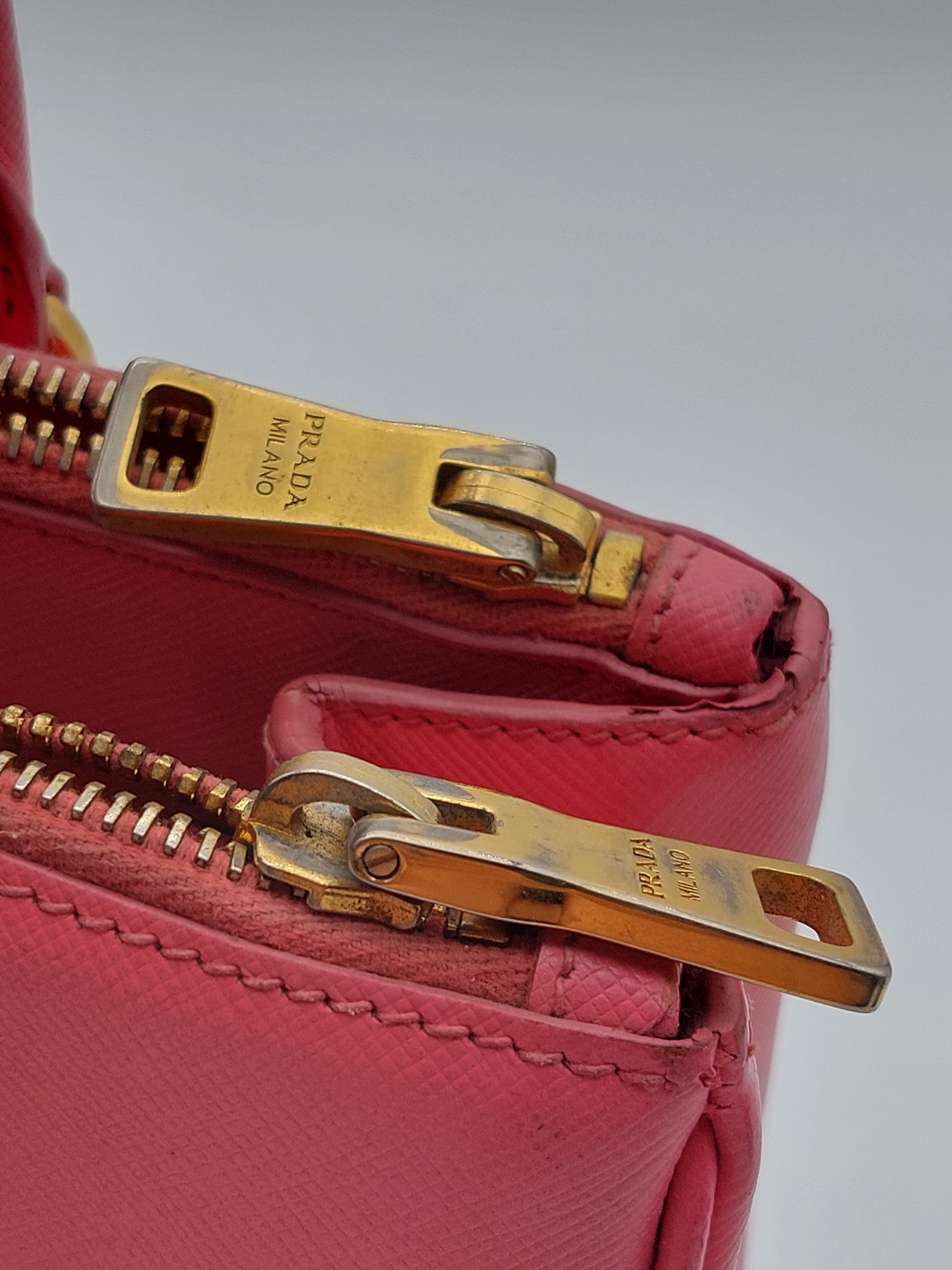 Prada Galeria Saffiano