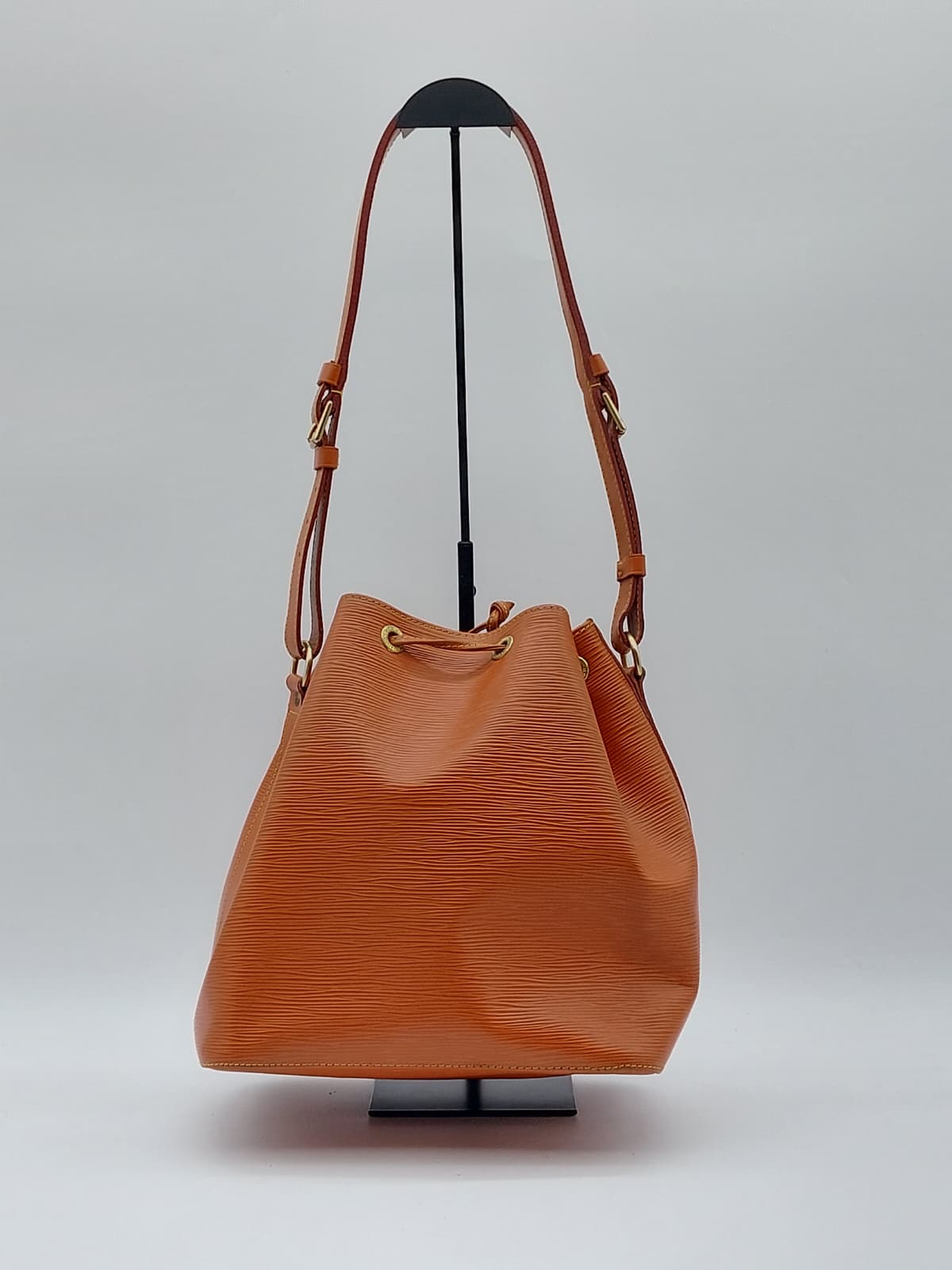 Petit Noé Epi Leather