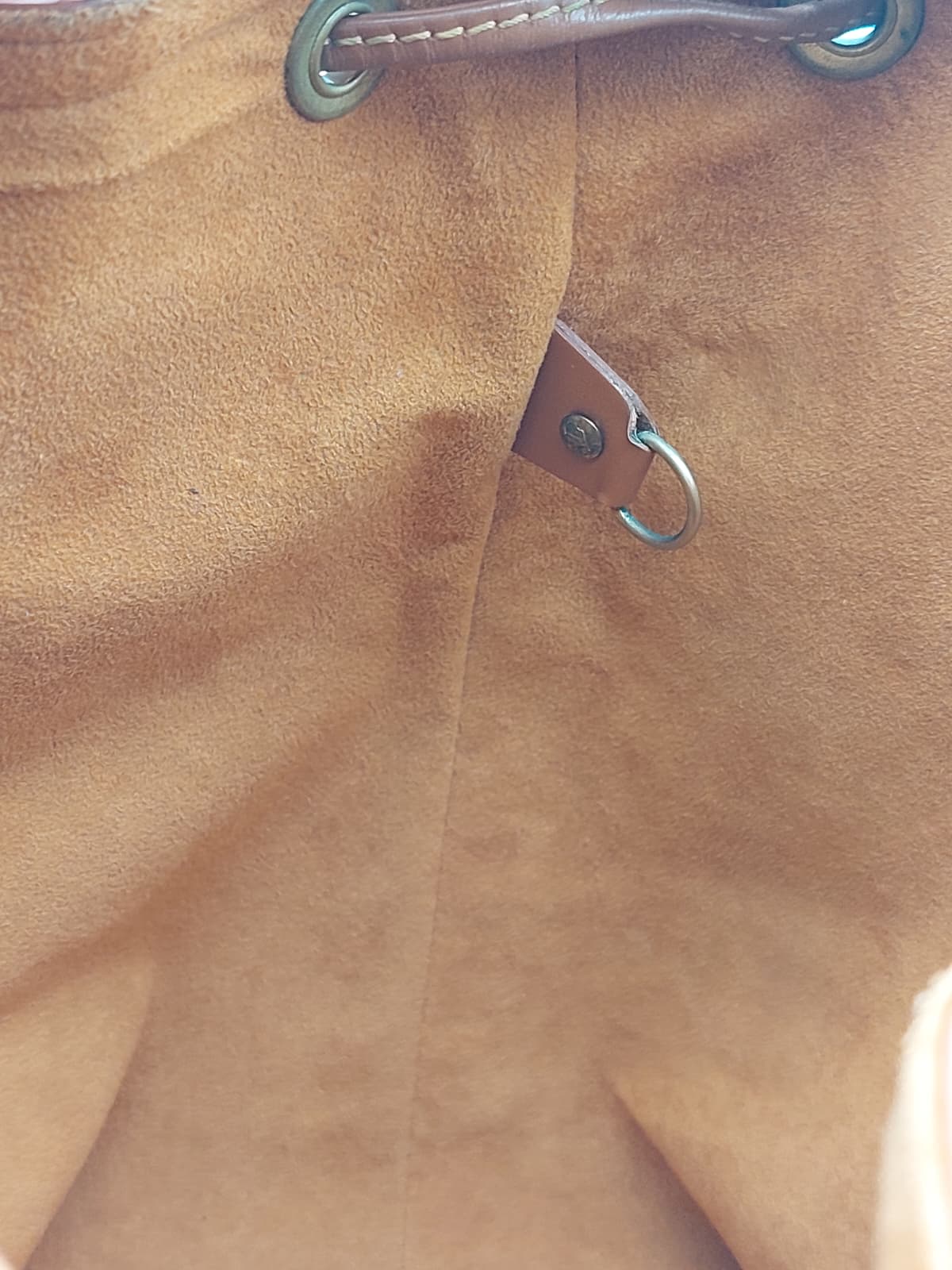 Petit Noé Epi Leather