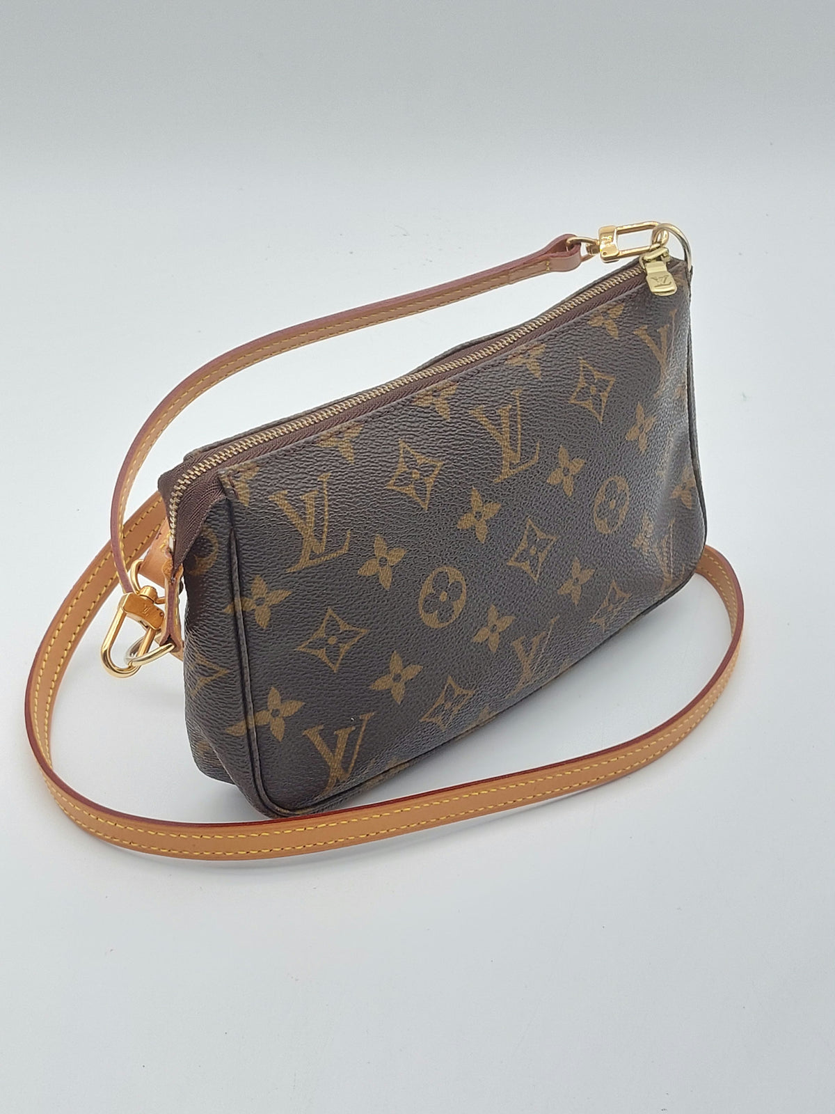 Pochette Accessoires with strap
