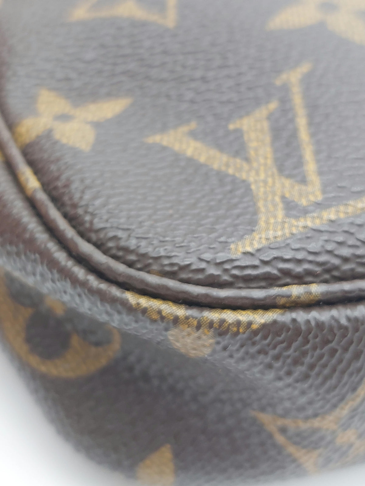 Pochette Accessoires with strap