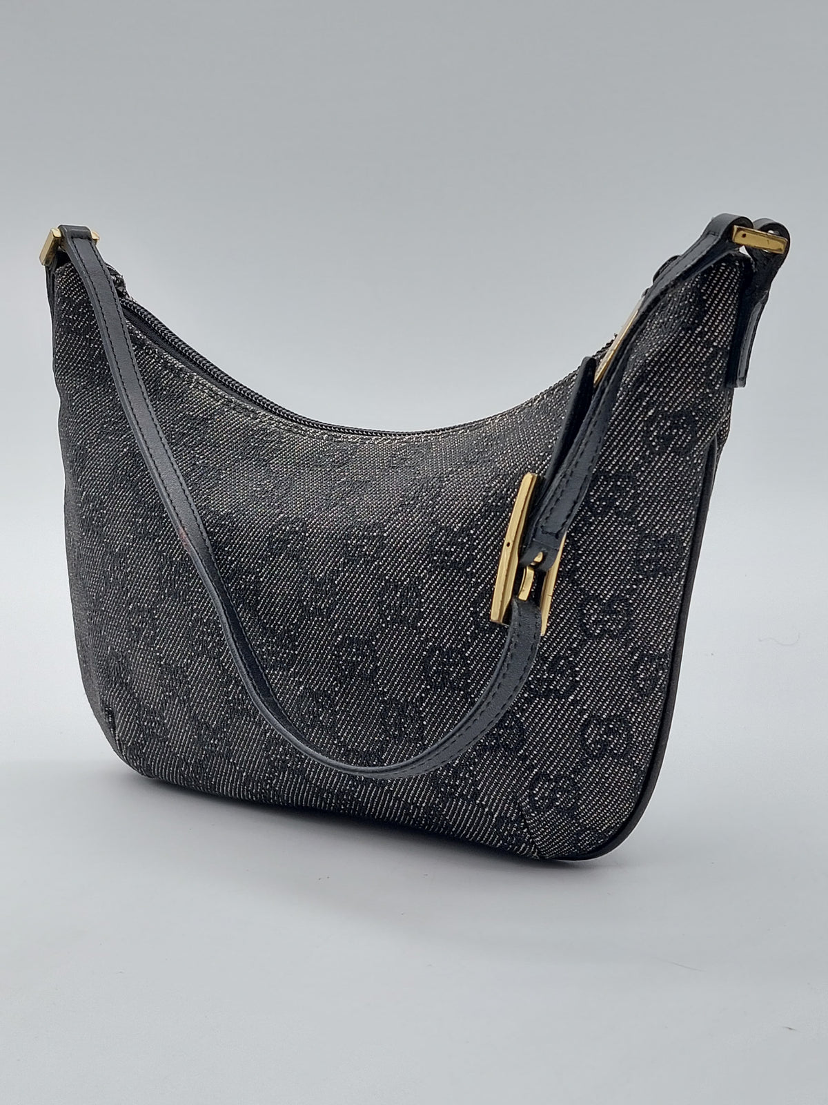 GG Canvas Pochette