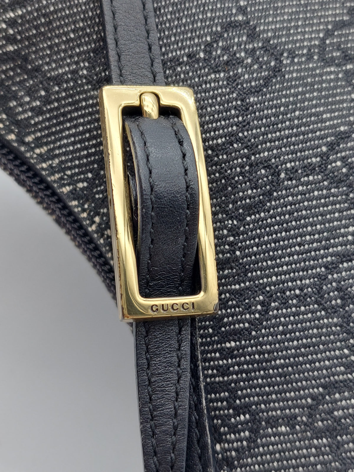 GG Canvas Pochette