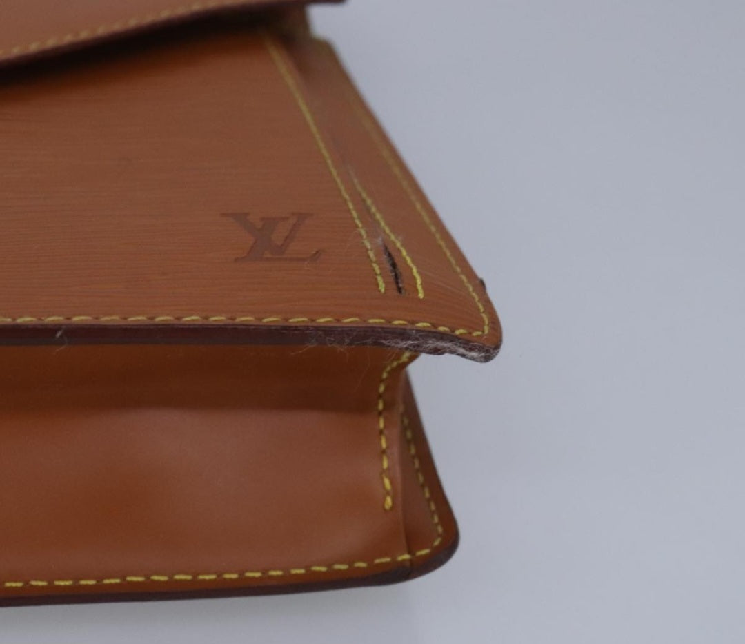 Louis Vuitton Dragonne Clutch