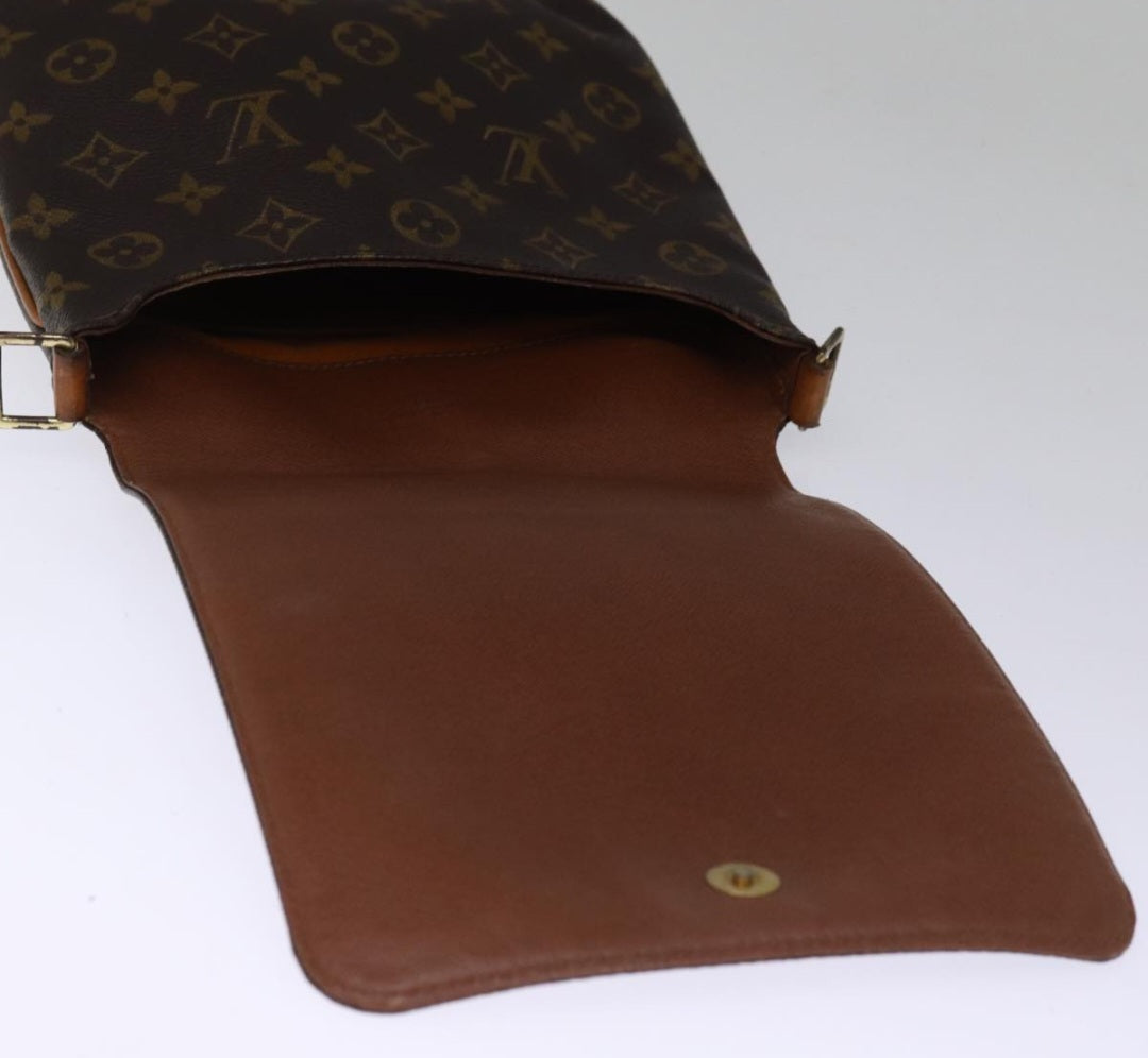 Louis Vuitton Musette Salsa